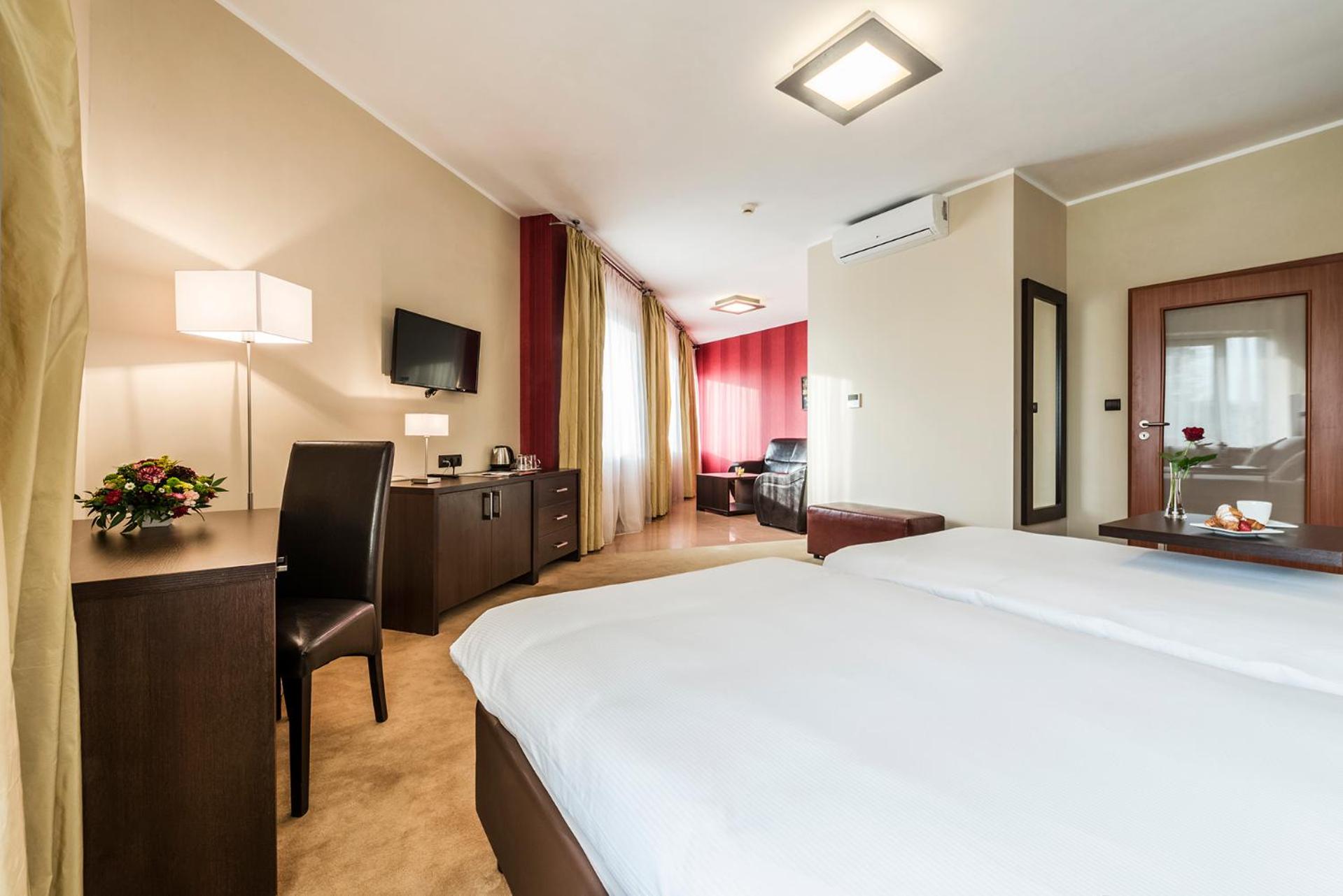 Executive Twin Room - Photo 5