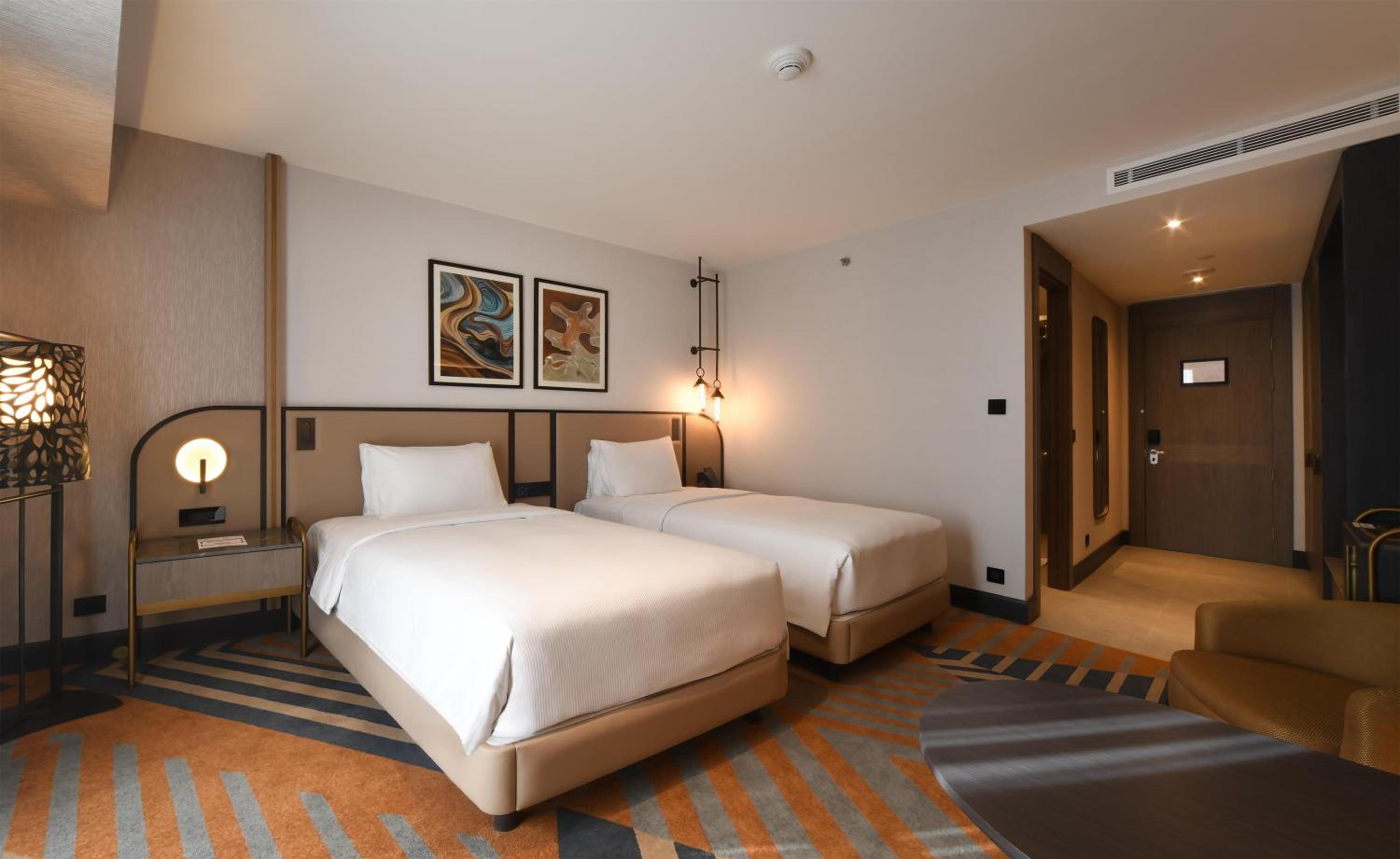 Premium Twin Room - Photo 1