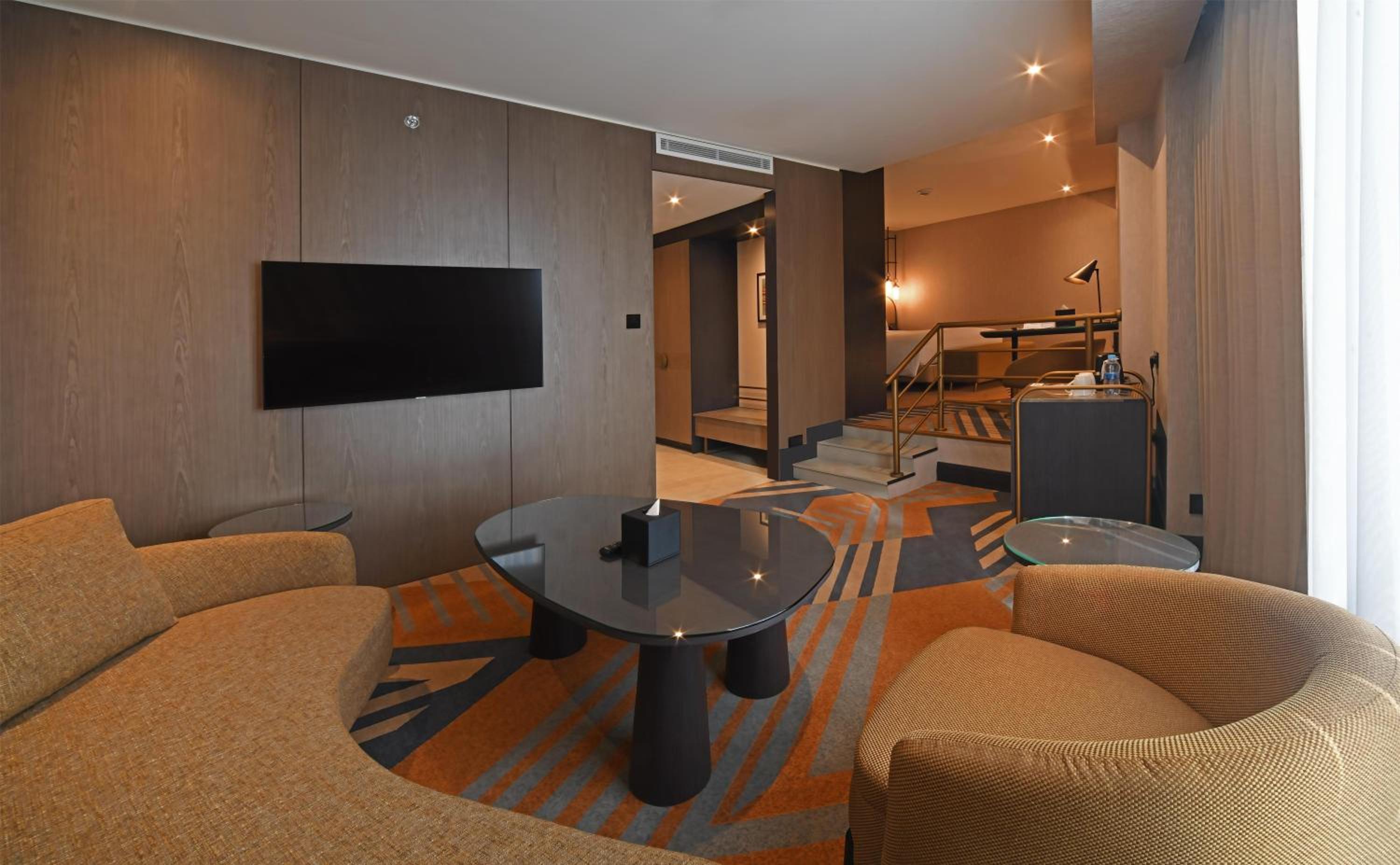 Premium King Suite