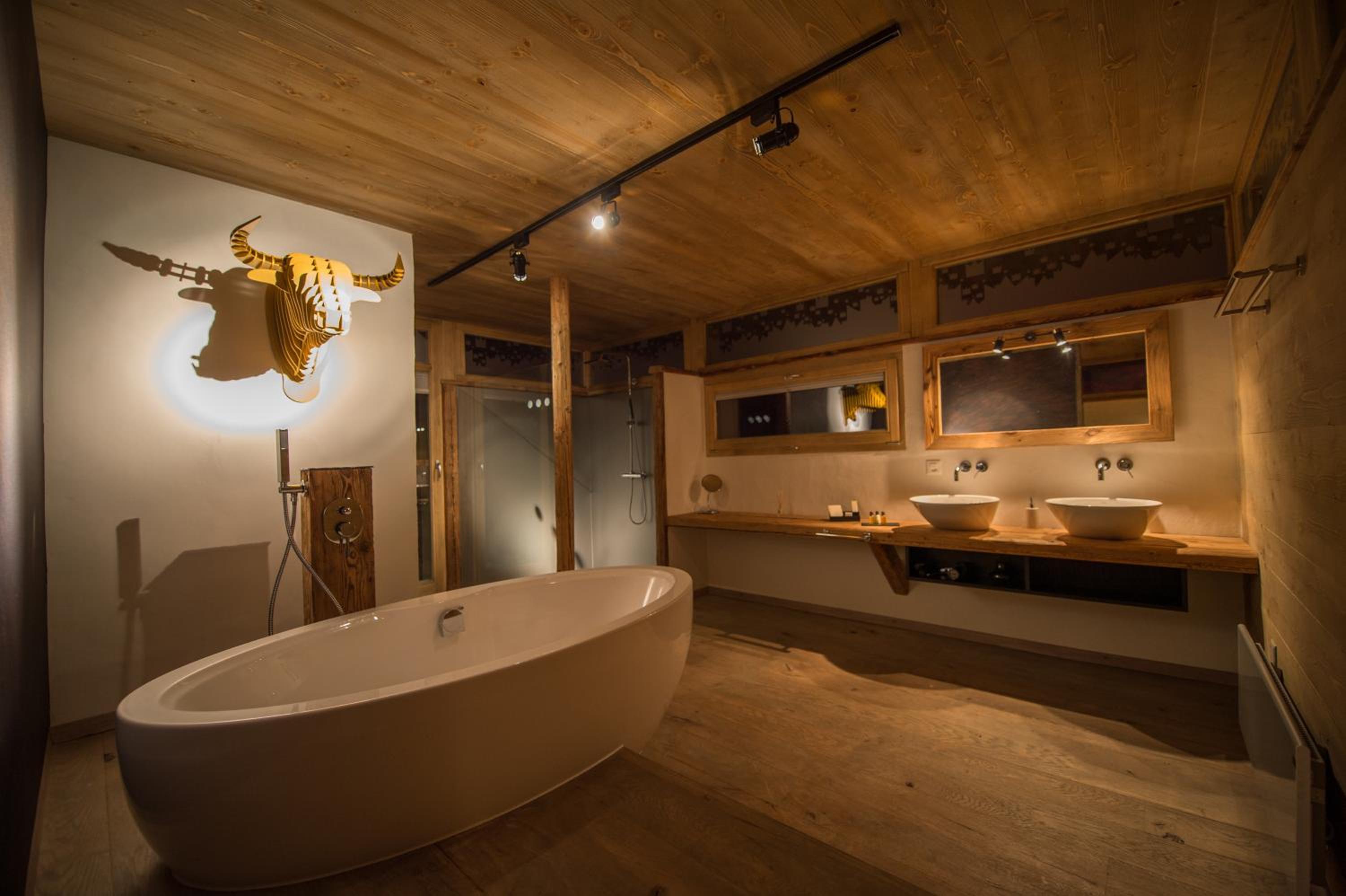 Superior Chalet 6  photo 2