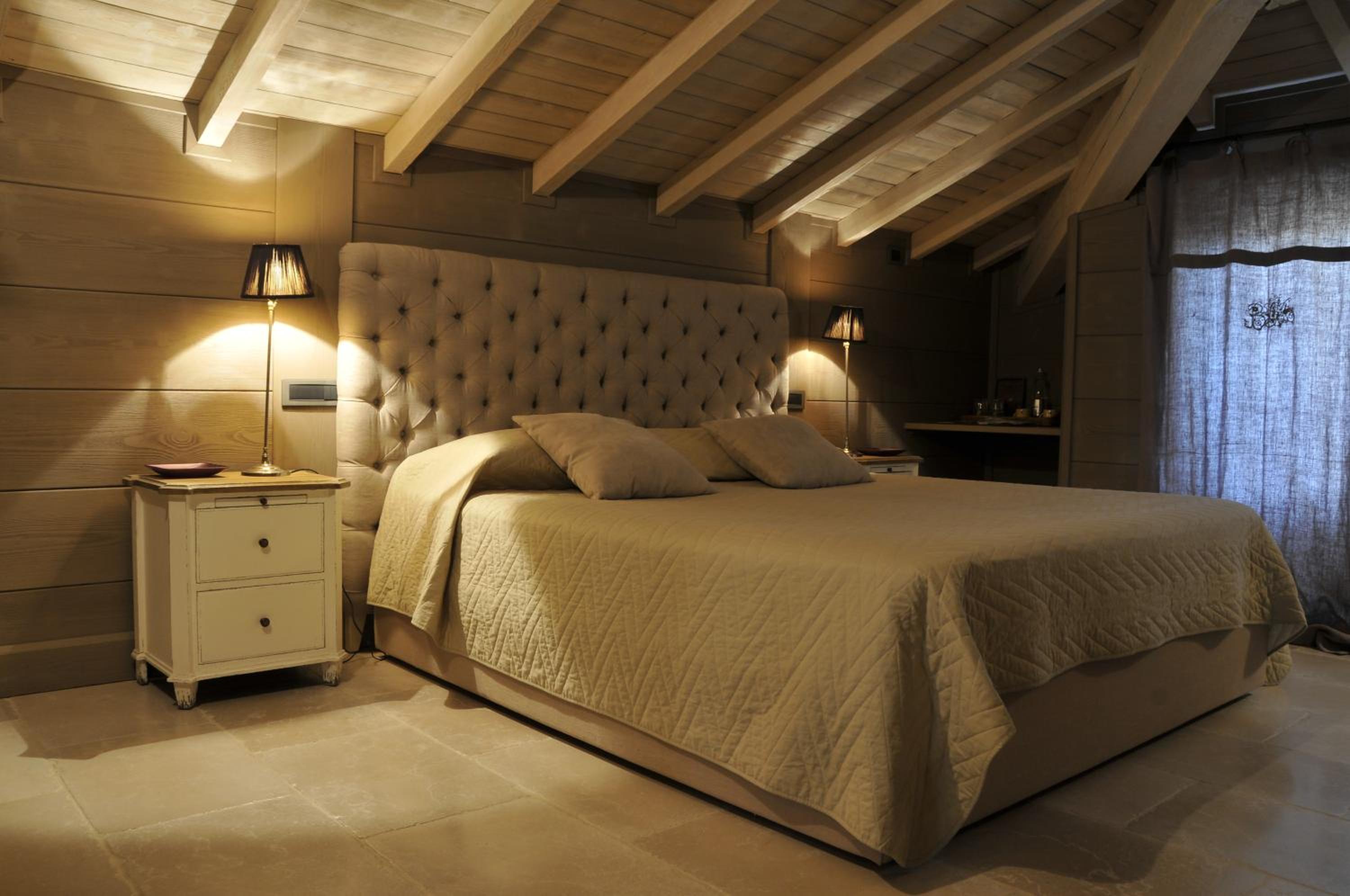 Superior Suite - Photo 2