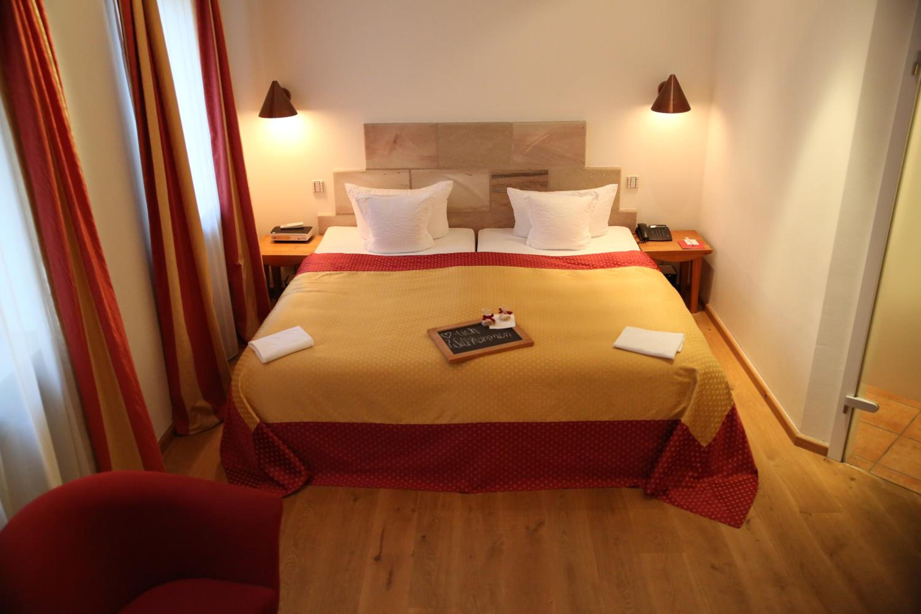 Double Room - Photo 4