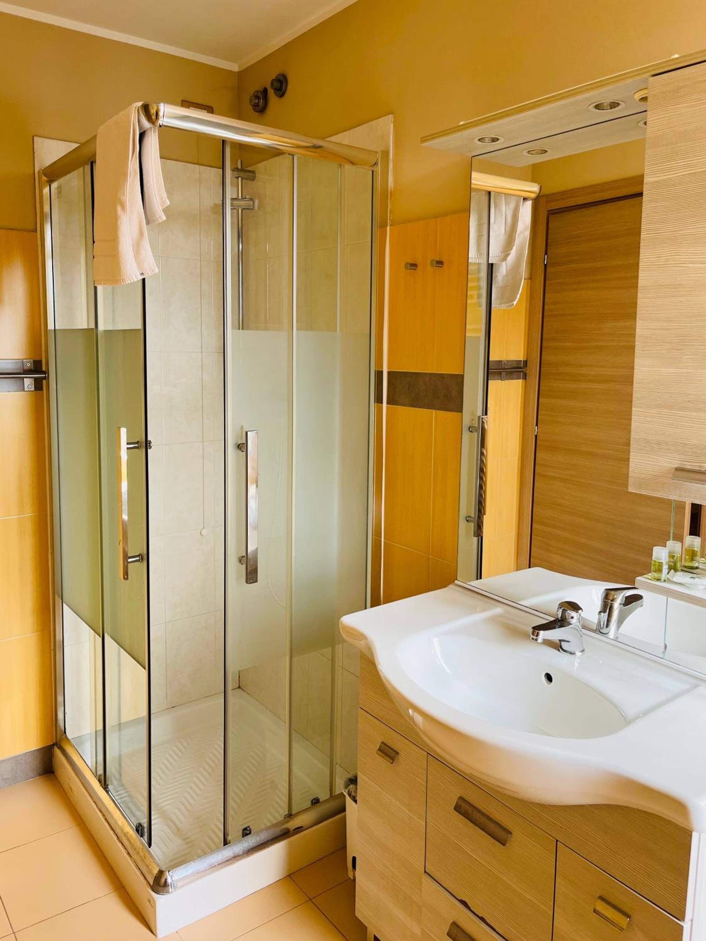 Double Room with Private Bathroom