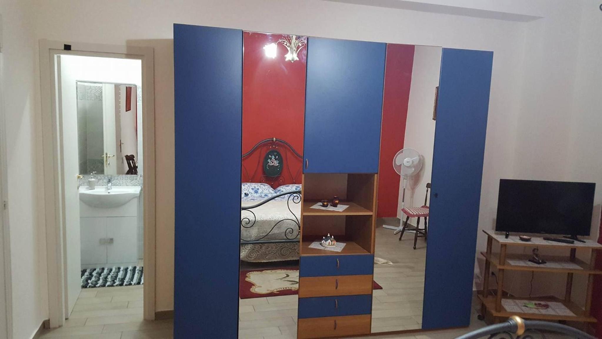 Deluxe Room (2 Adults + 1 Child) - Photo 7