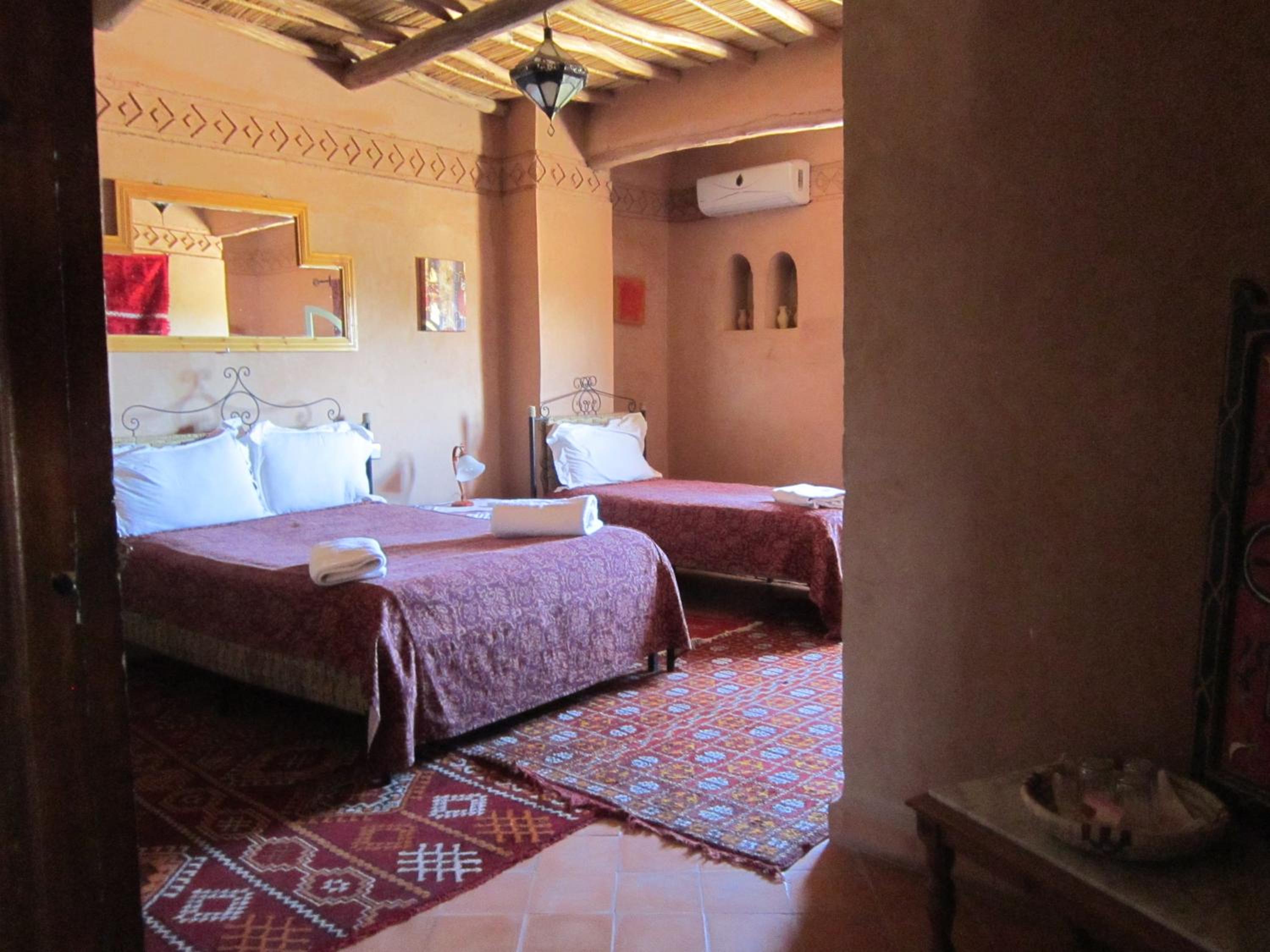 Triple Room with Garden View - Photo 16
