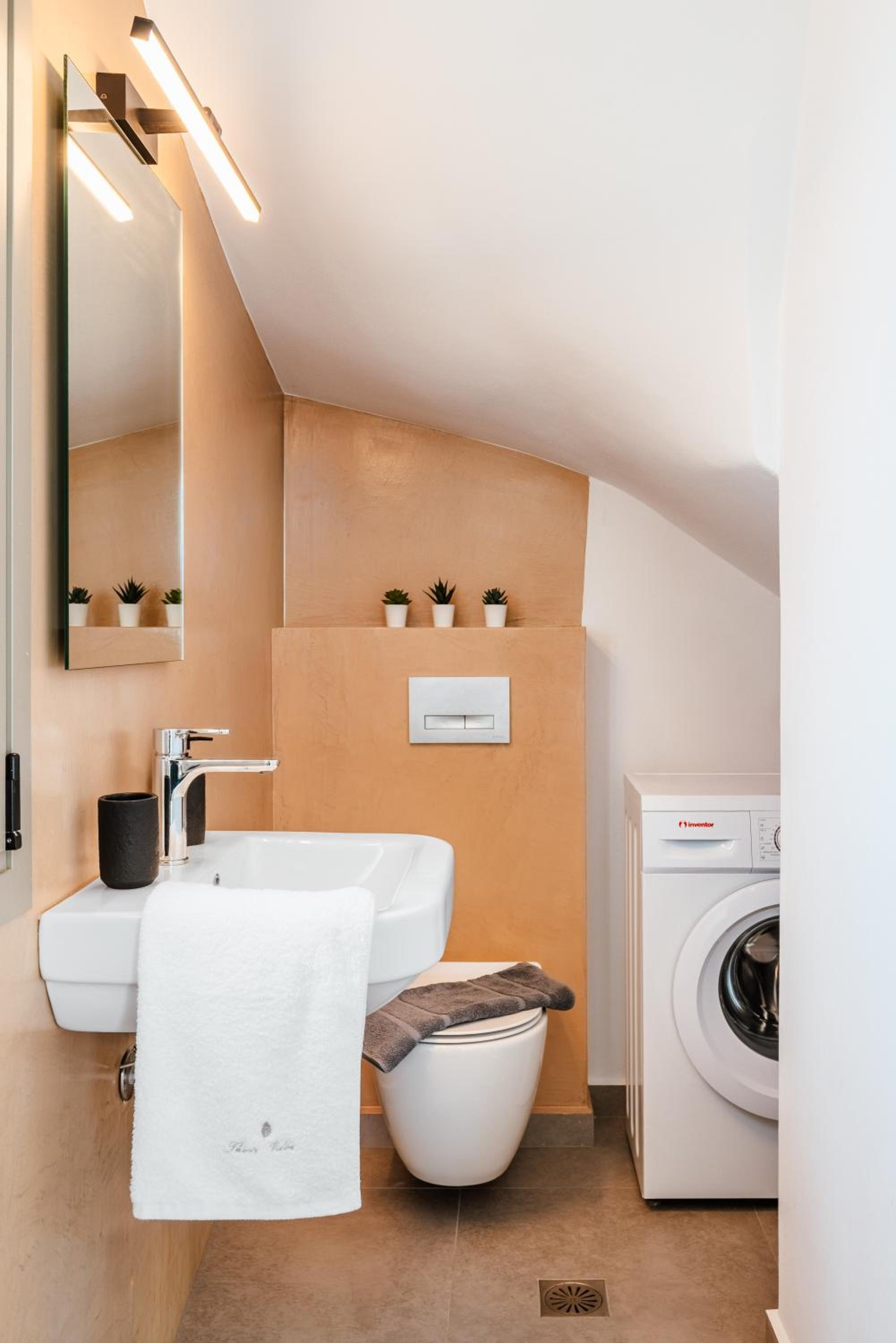 Deluxe Suite with Spa Bath