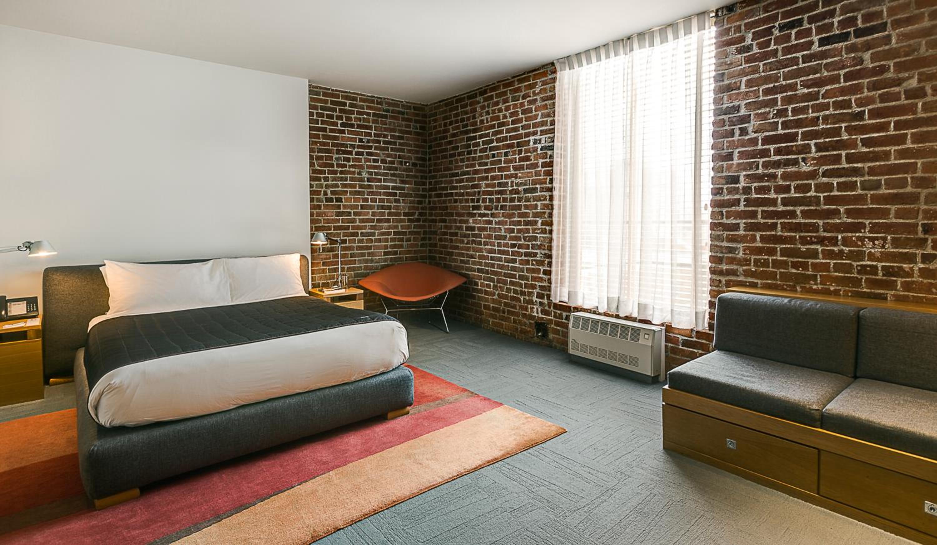 Corner Loft - Photo 3