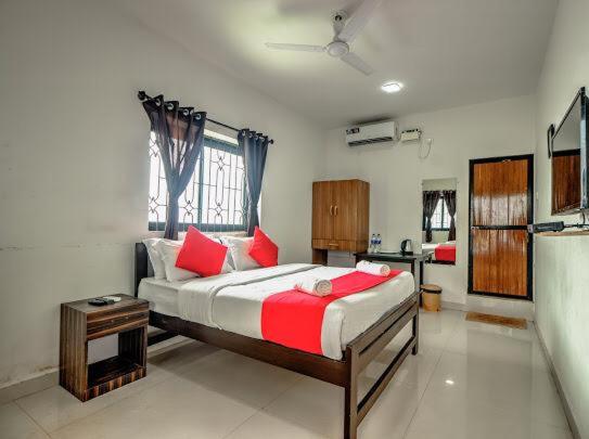 Deluxe Double Room with Balcony and Sea View