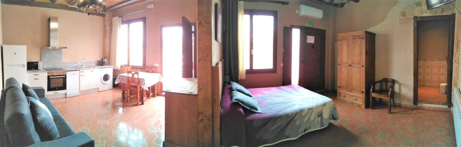One-Bedroom Apartment with River View photo 3