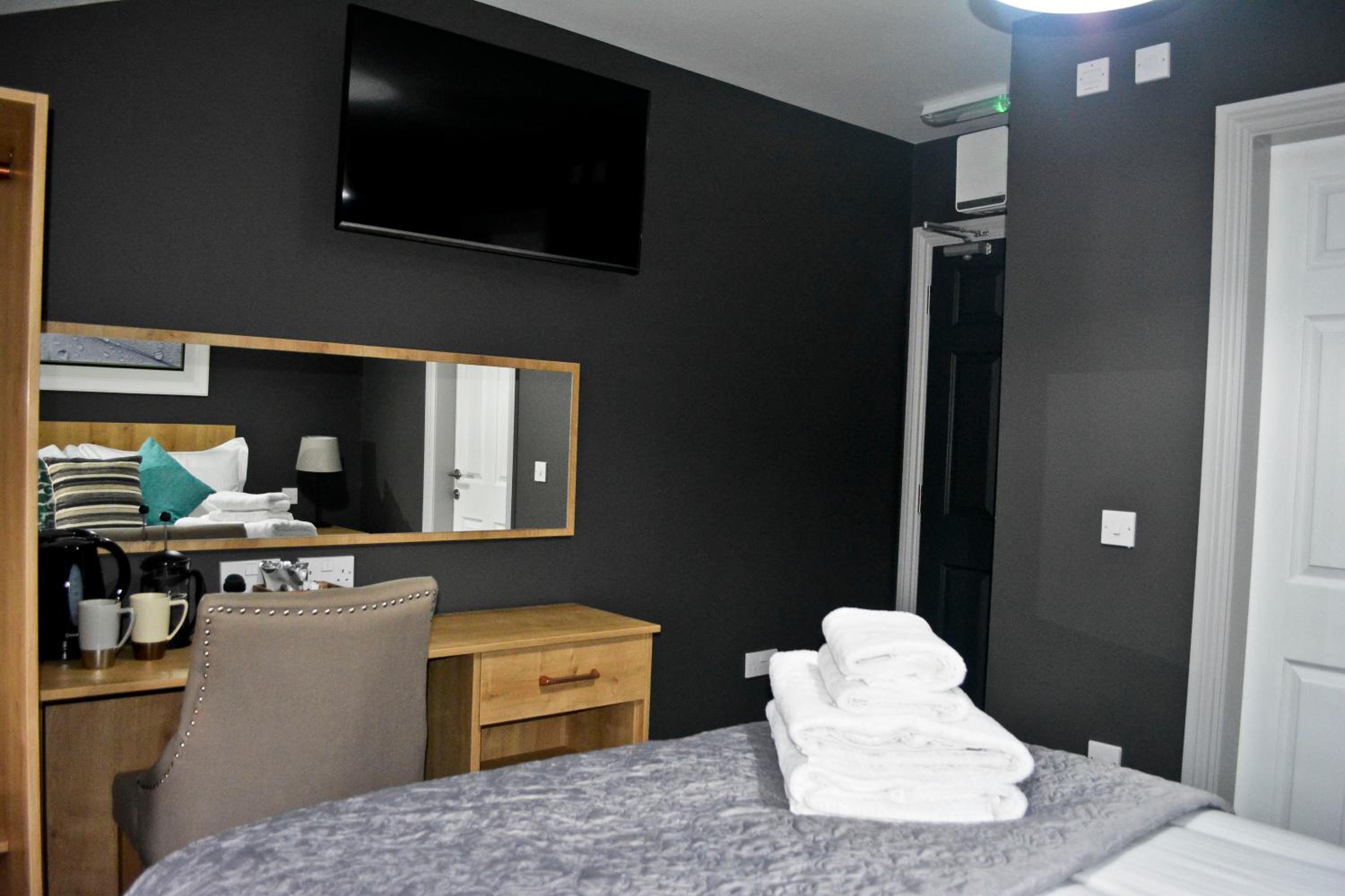 Standard Double Room photo 3