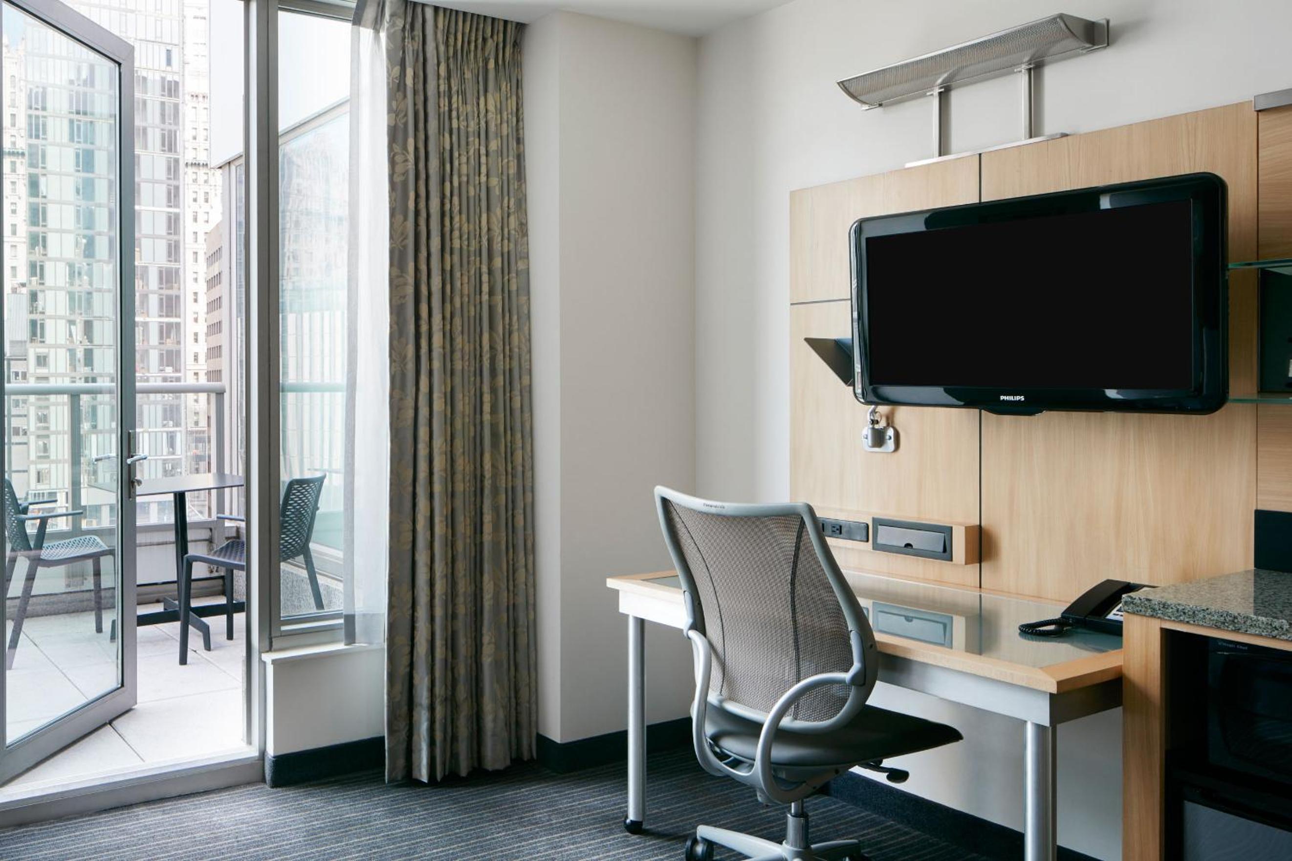 Superior Queen Room with Terrace