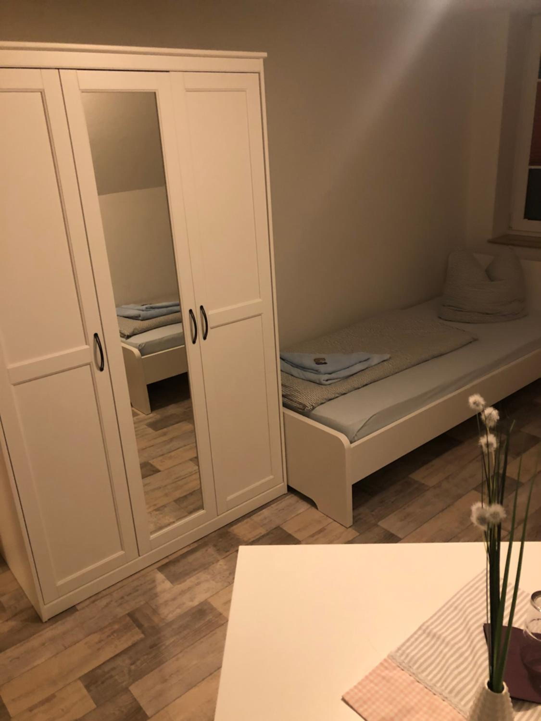 Single Room photo 2
