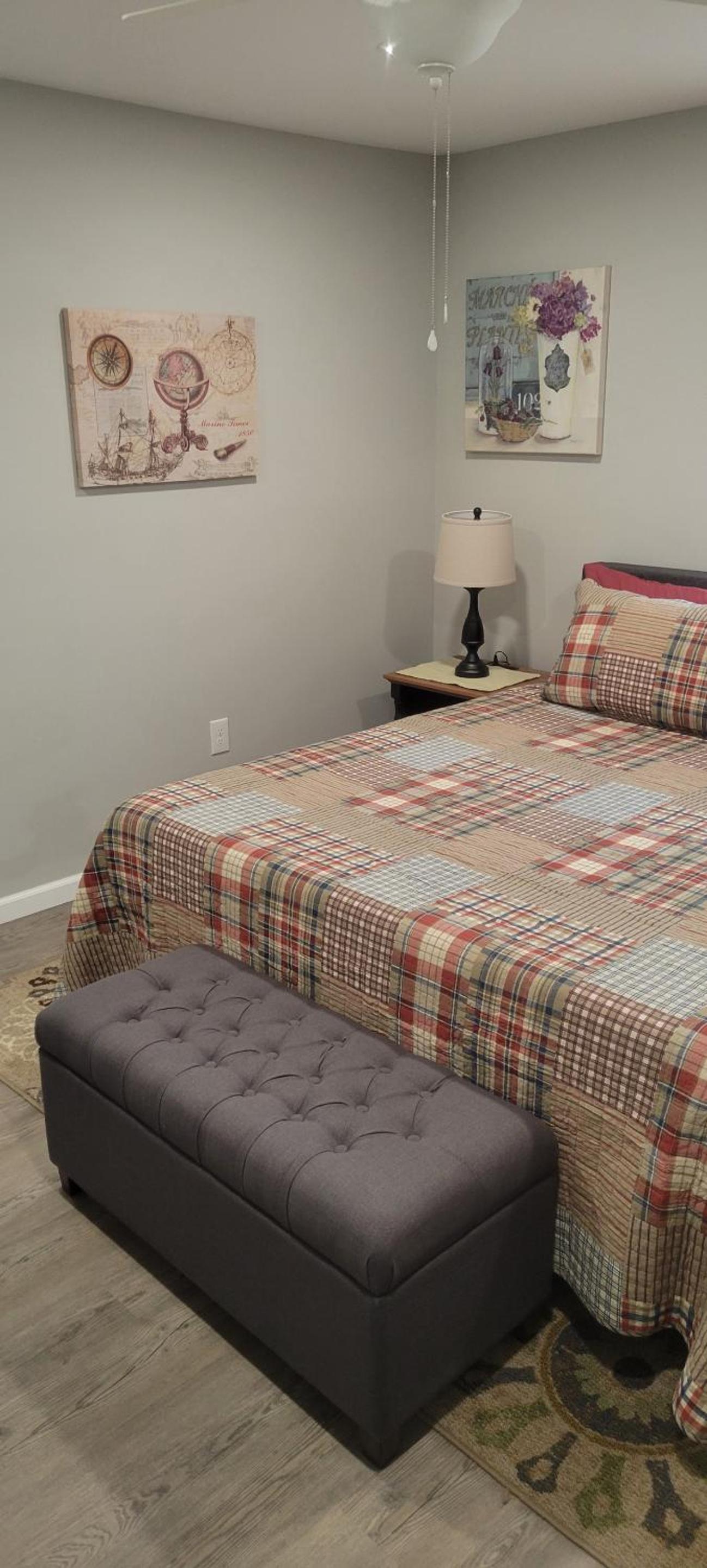 Deluxe King Room photo 2