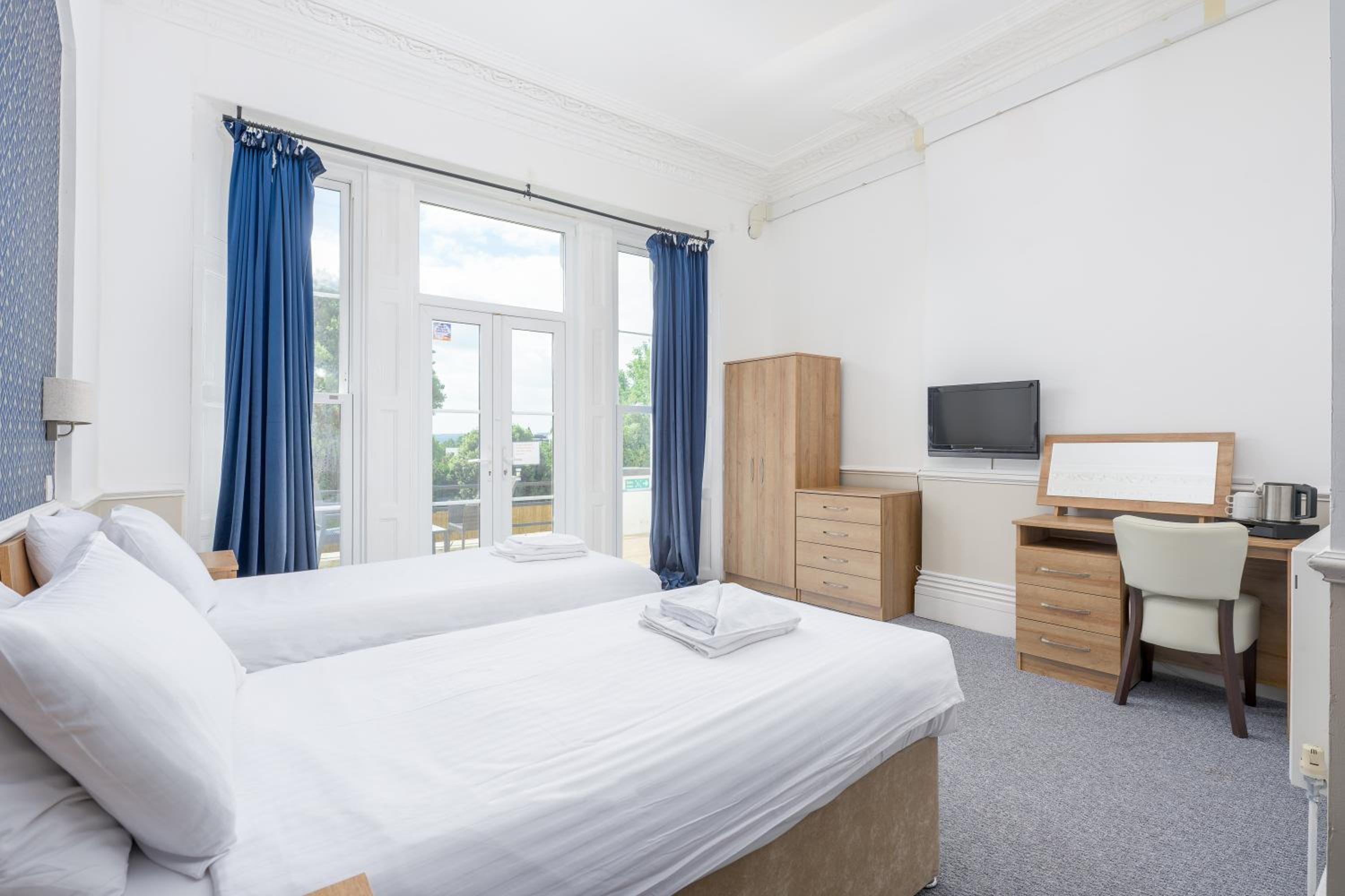 Twin Room with Garden View