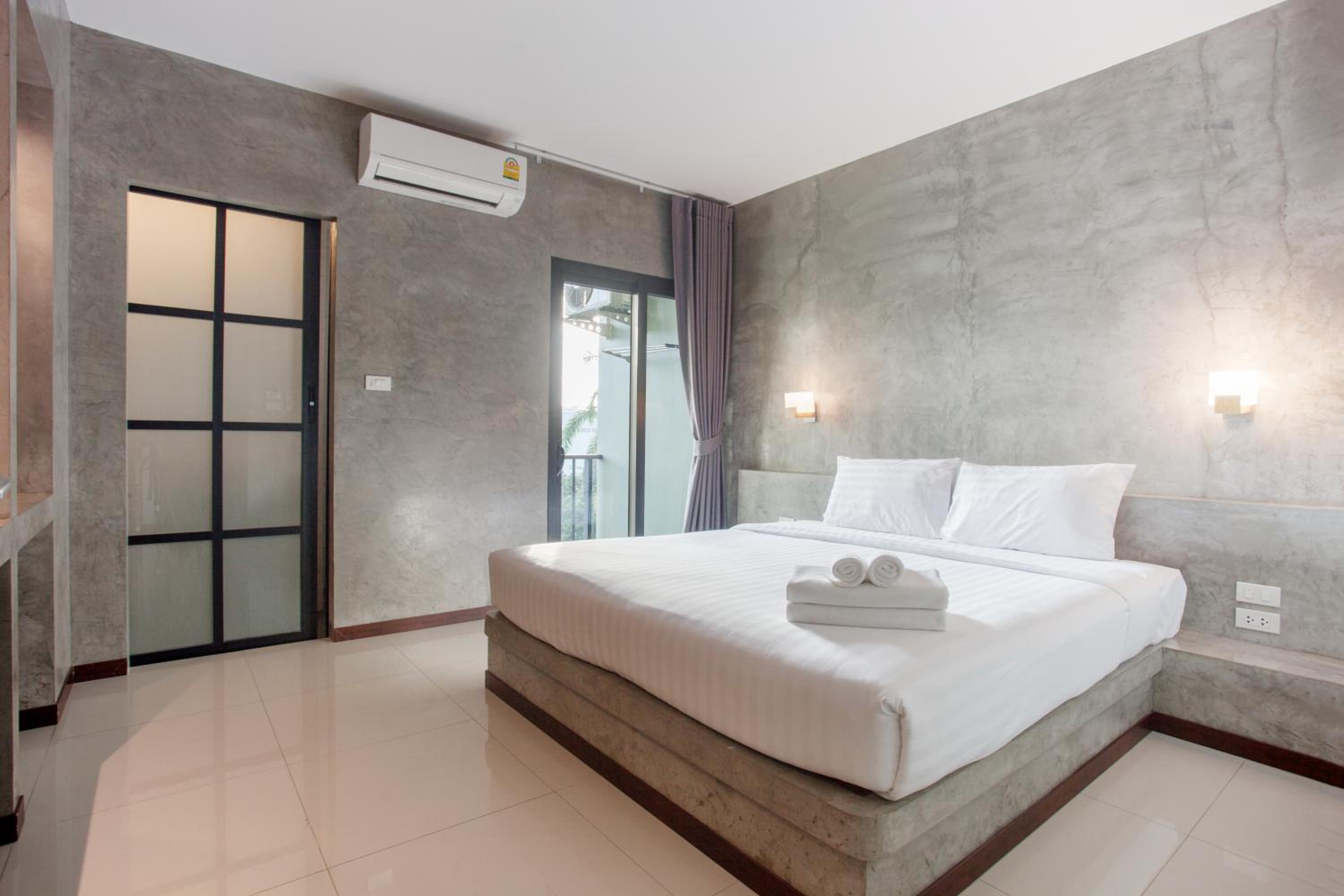 Double Room with Balcony photo 2