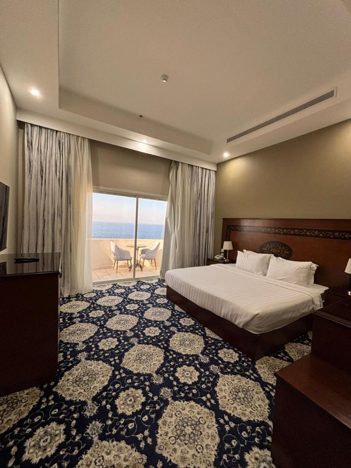 Family Room with Sea View photo 1