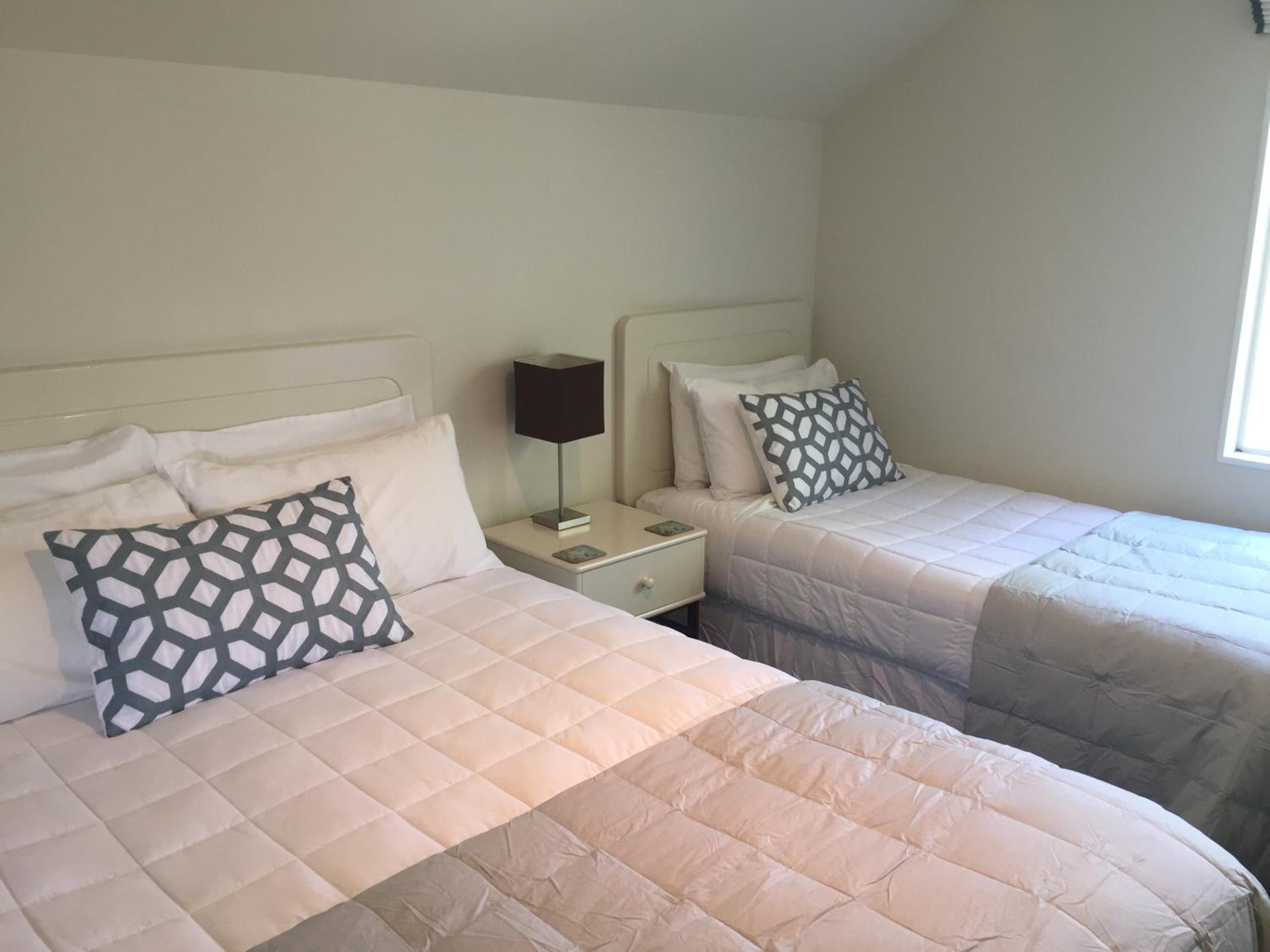 Two-Bedroom Apartment - Photo 6