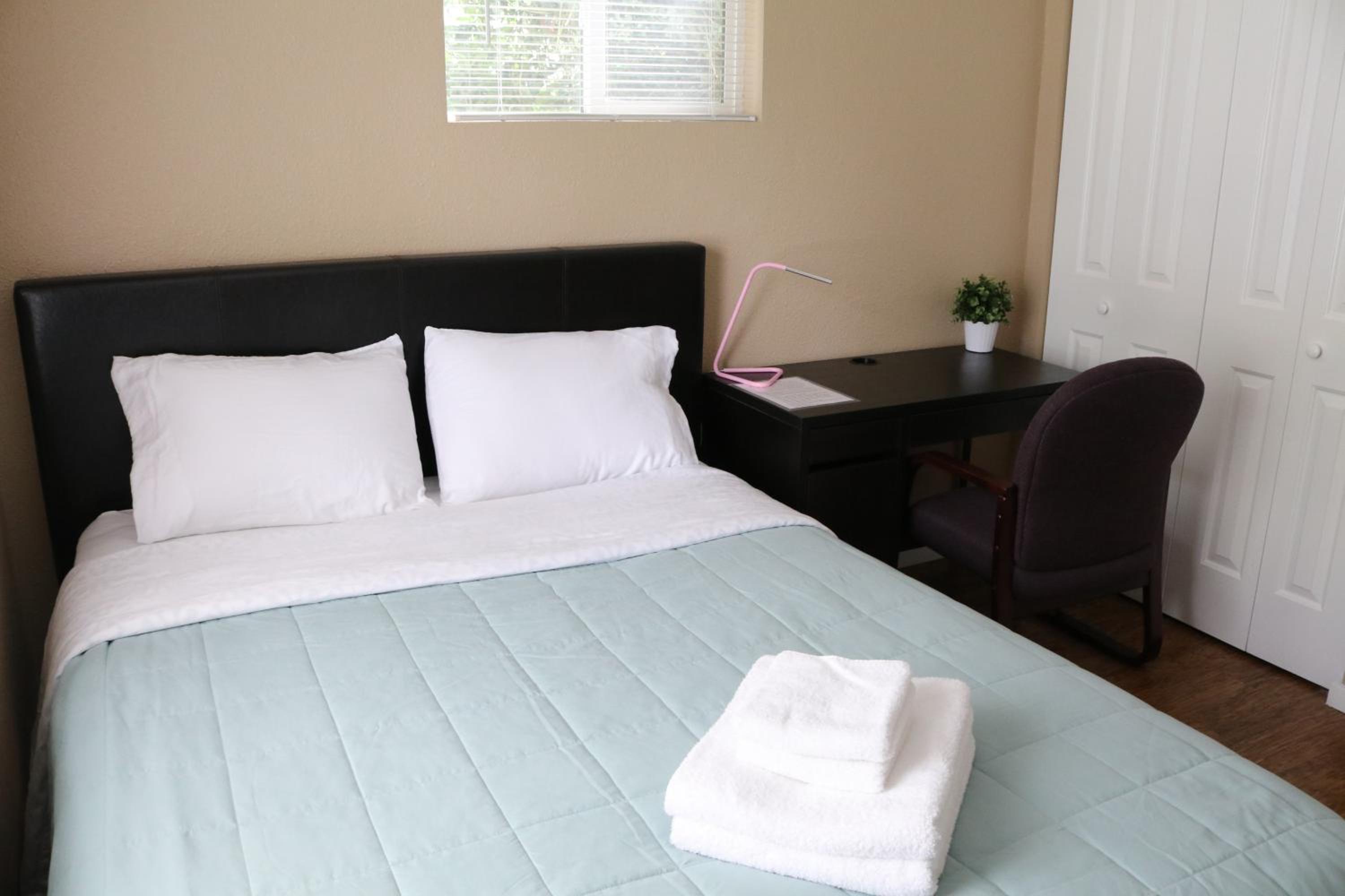 Standard Double Room with Shared Bathroom photo 3