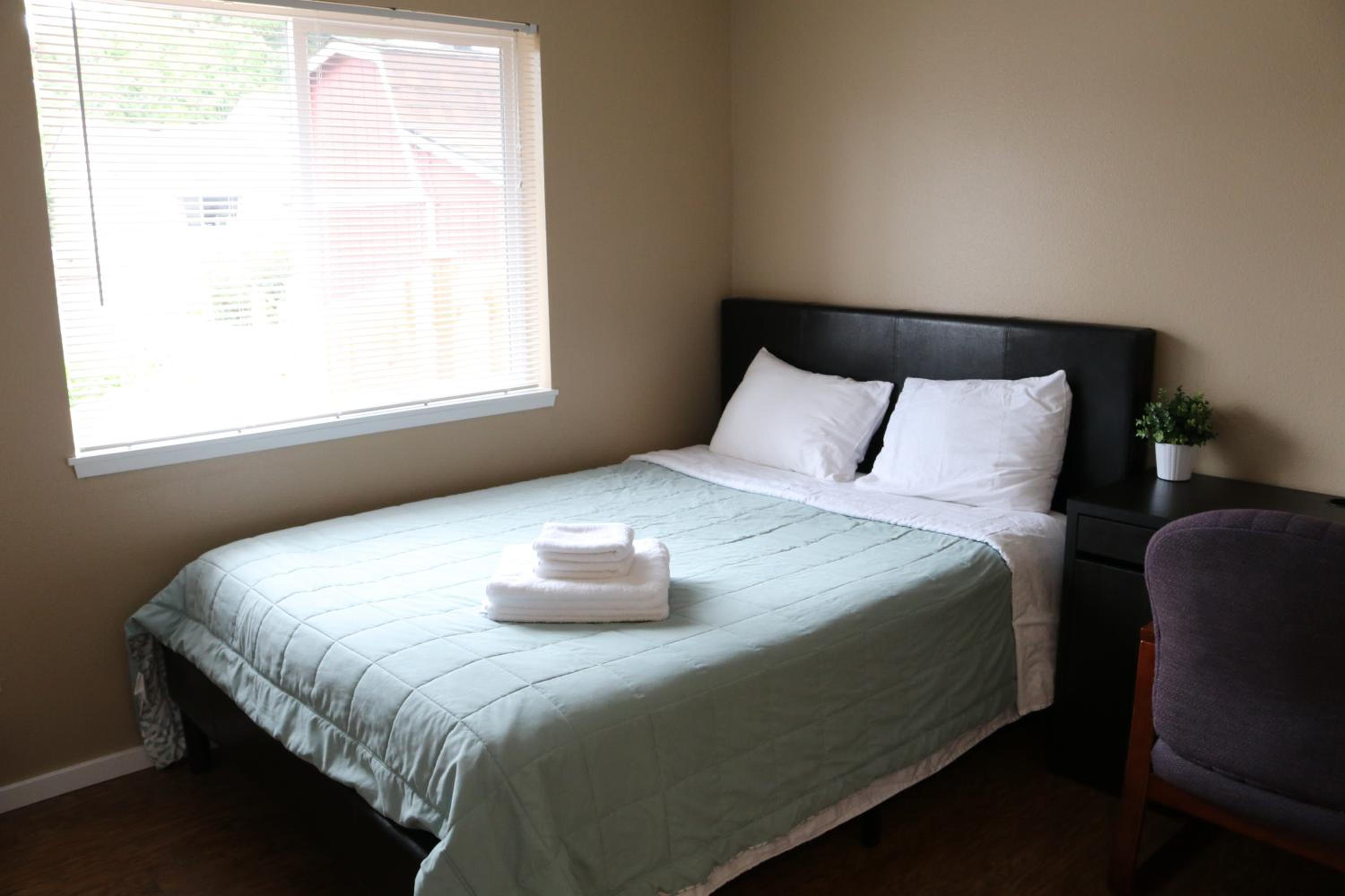 Standard Double Room with Shared Bathroom photo 1