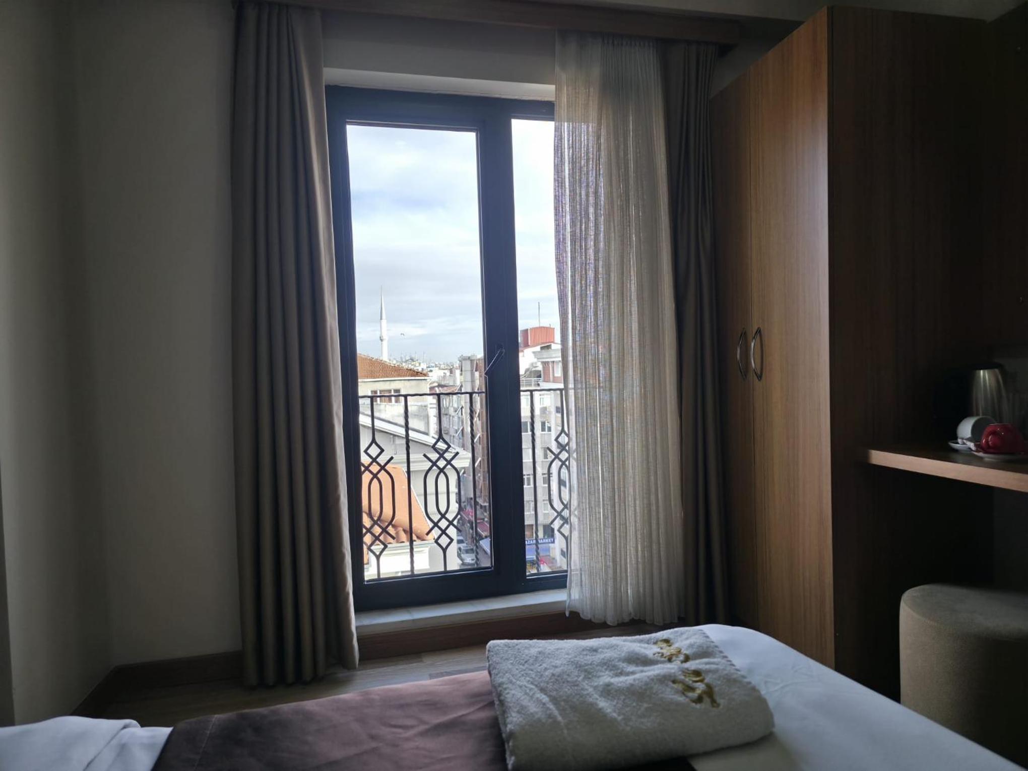 Budget Triple Room photo 2