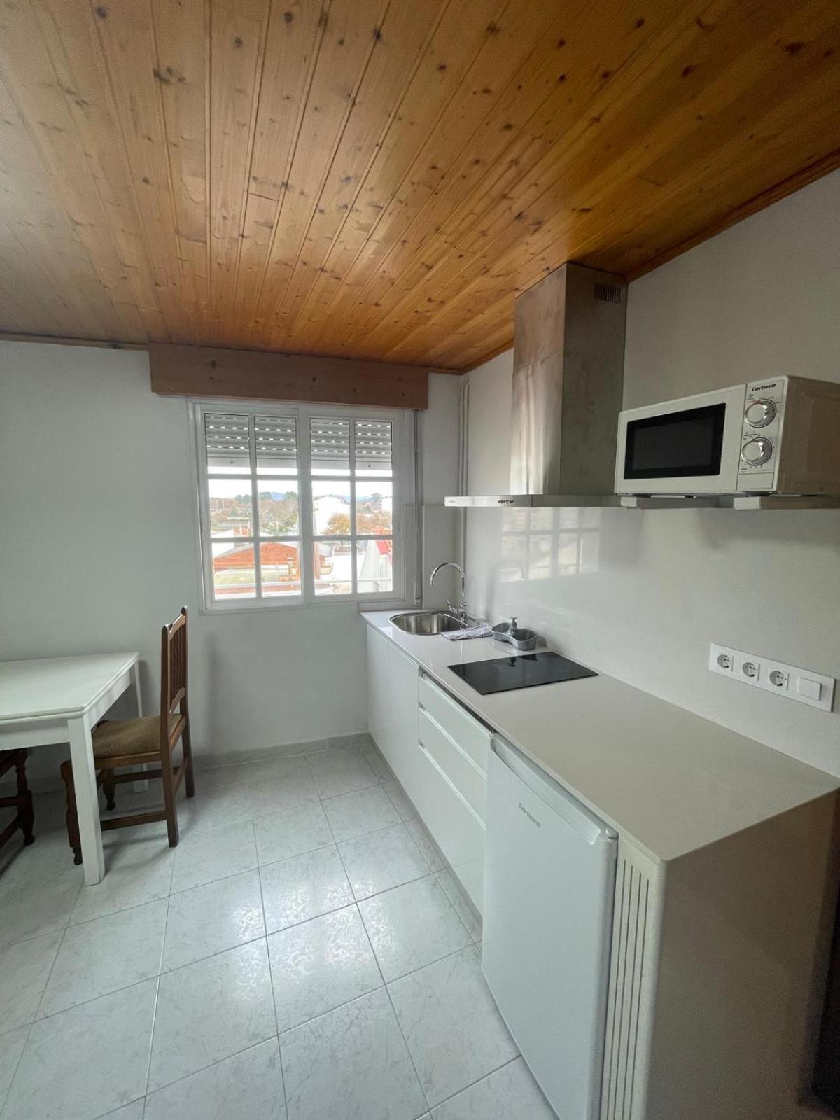 Three-Bedroom Apartment with View photo 2