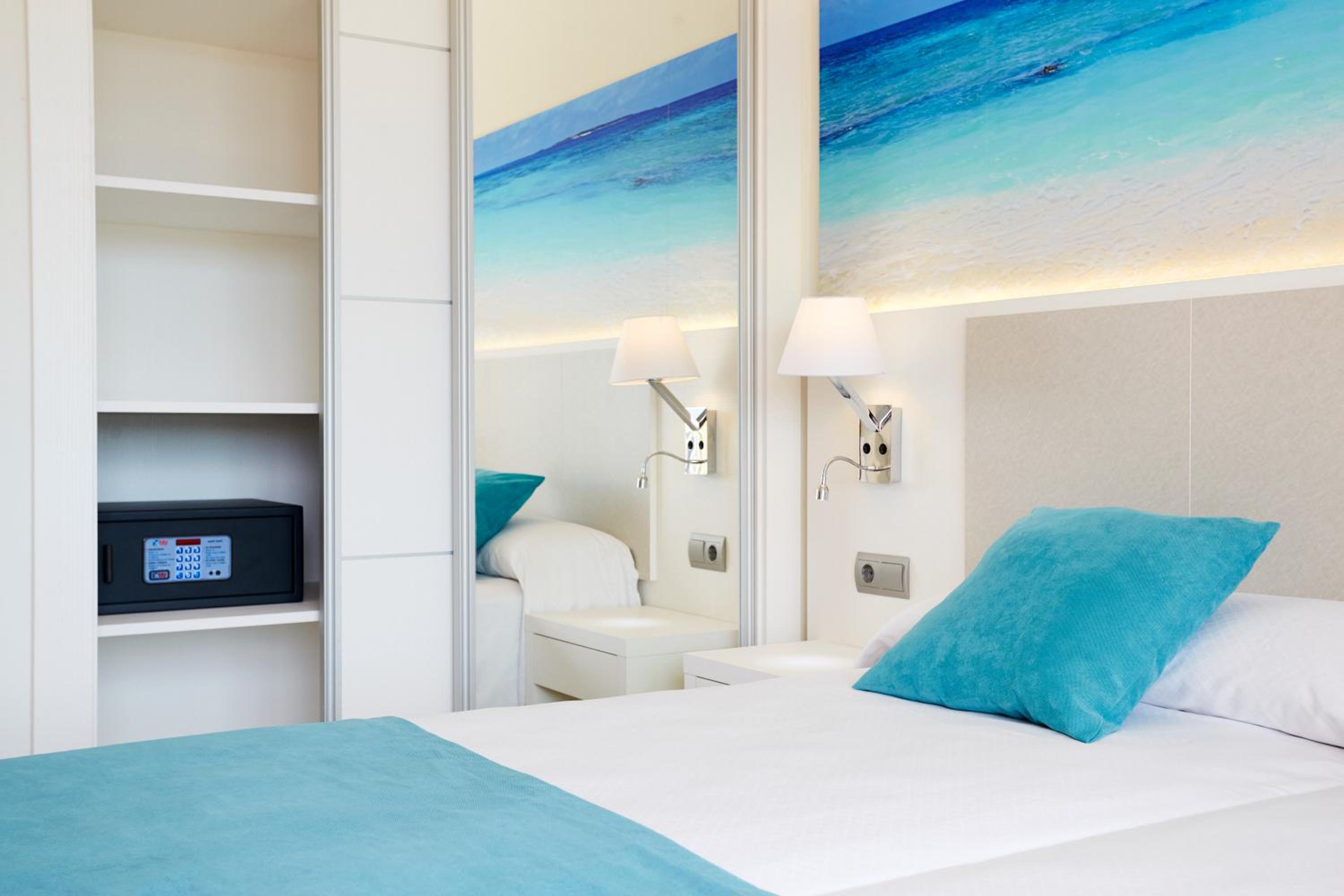 Premium Superior Double Room Pool View  - Photo 3