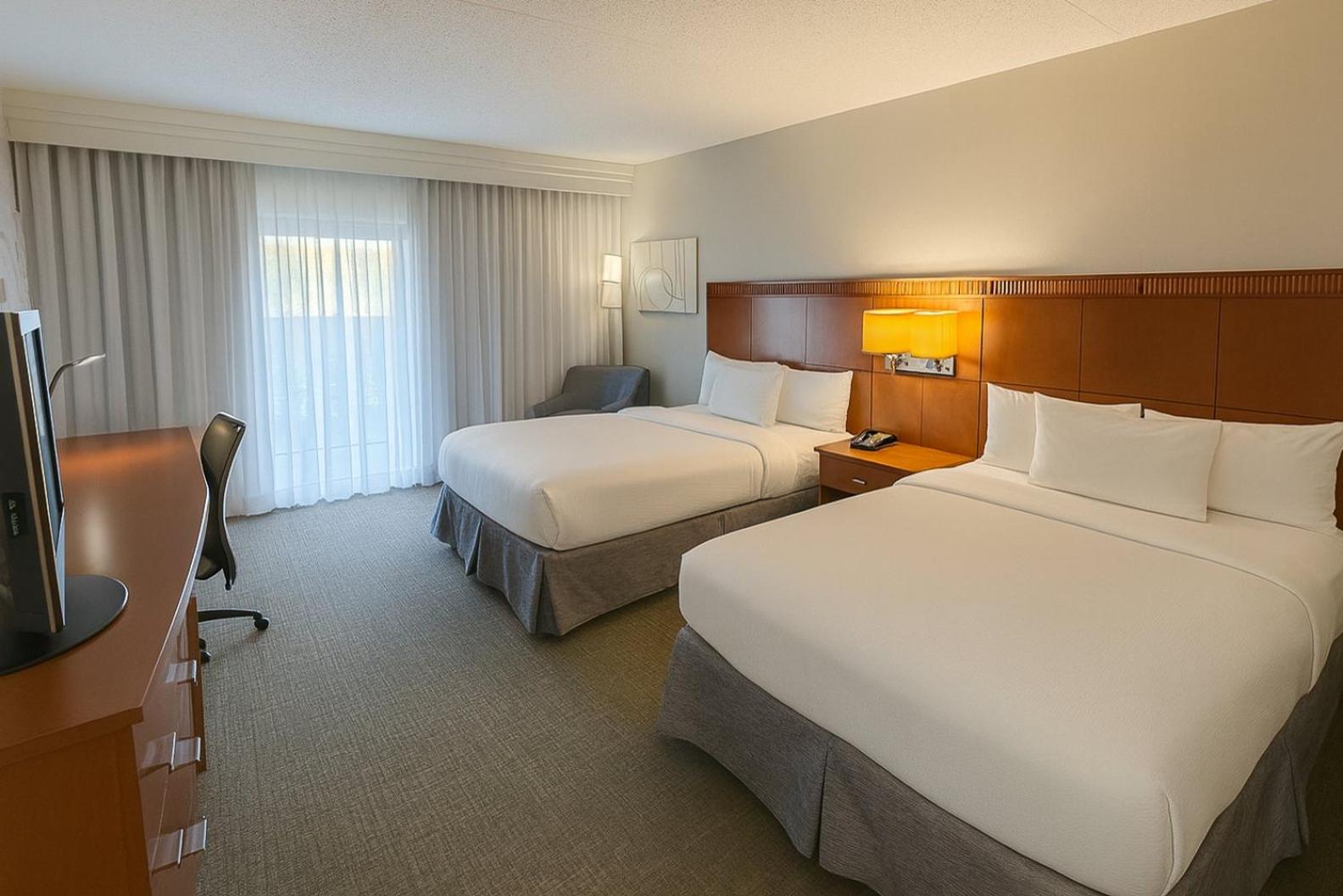 Queen Suite with Two Queen Beds - Photo 1