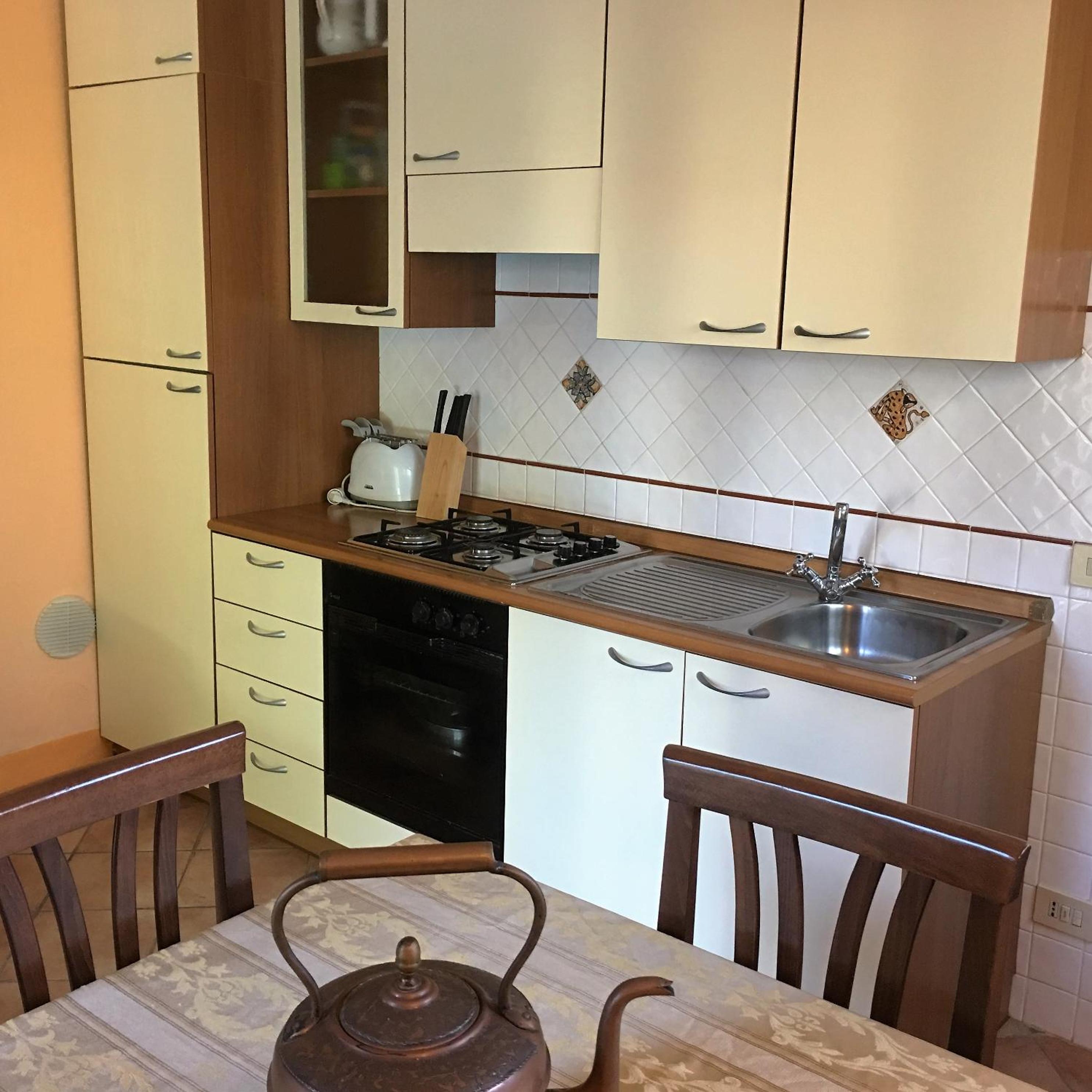Two-Bedroom Apartment with Garden - Photo 11