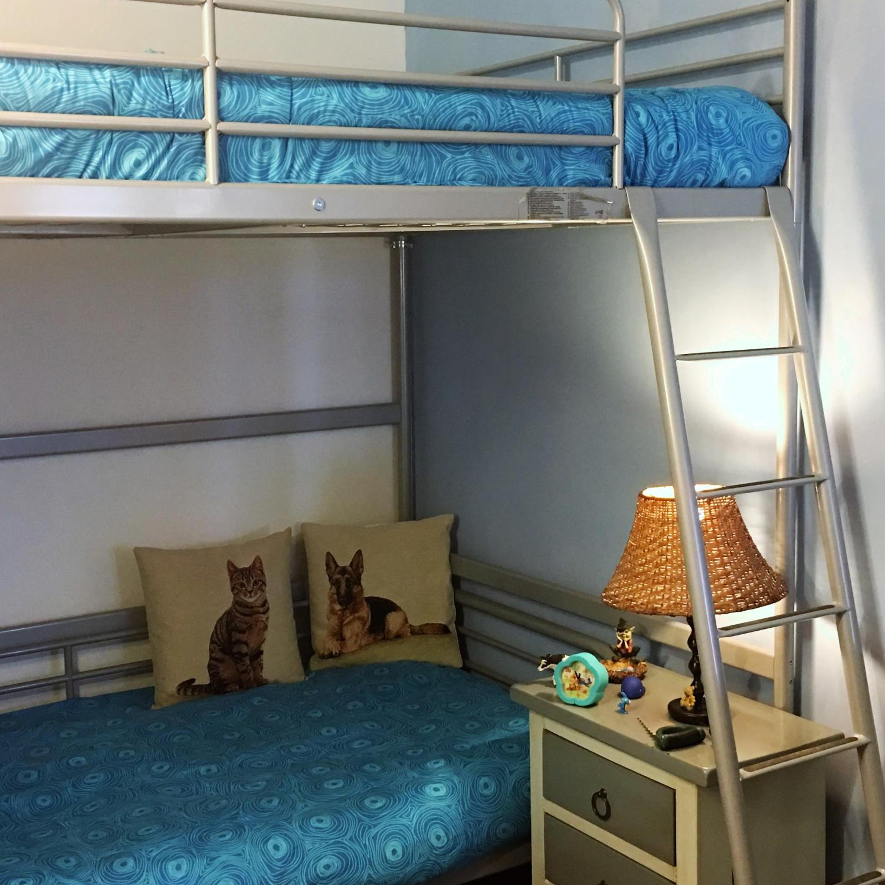 Two-Bedroom Apartment - Photo 16