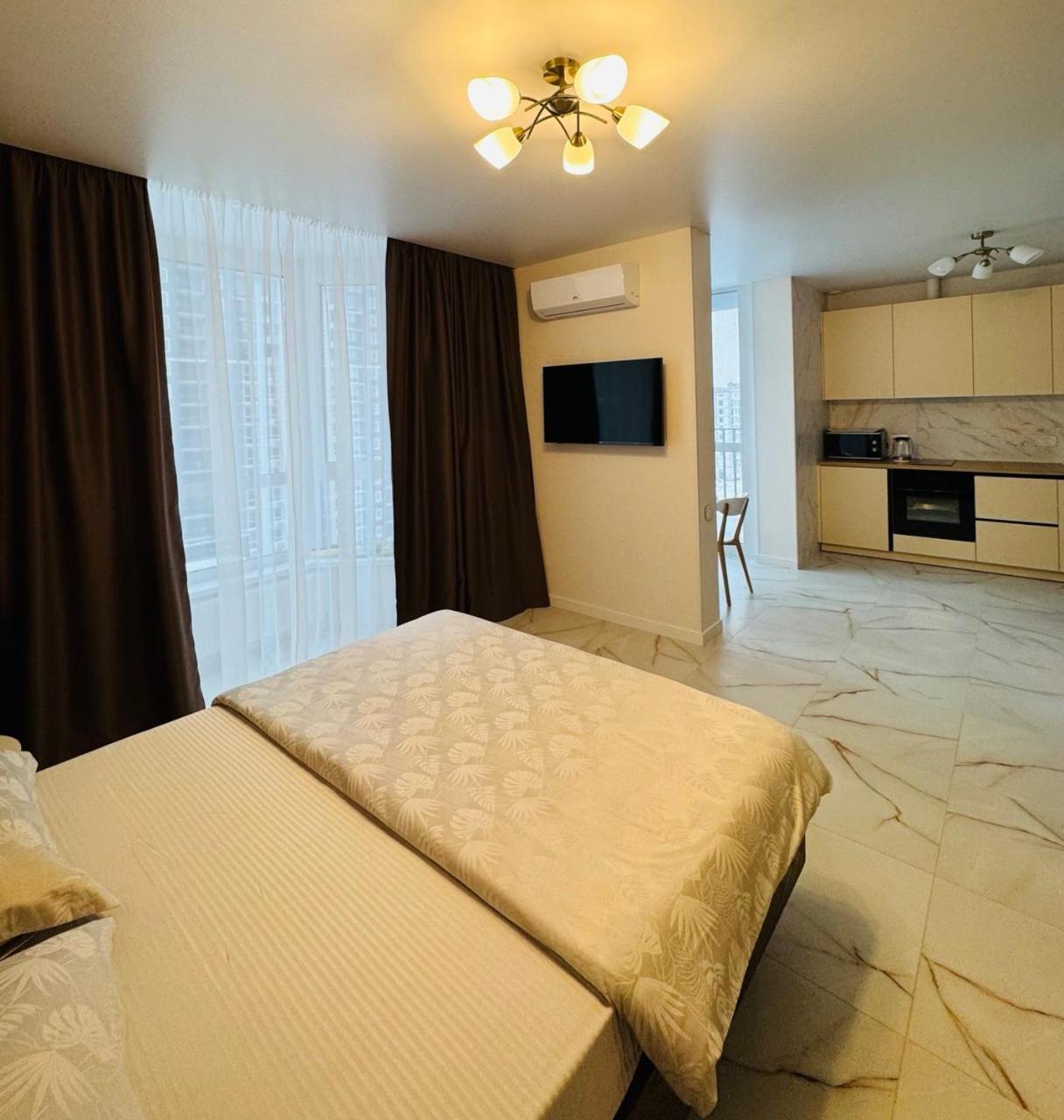 Studio Apartment with King Bed photo 1