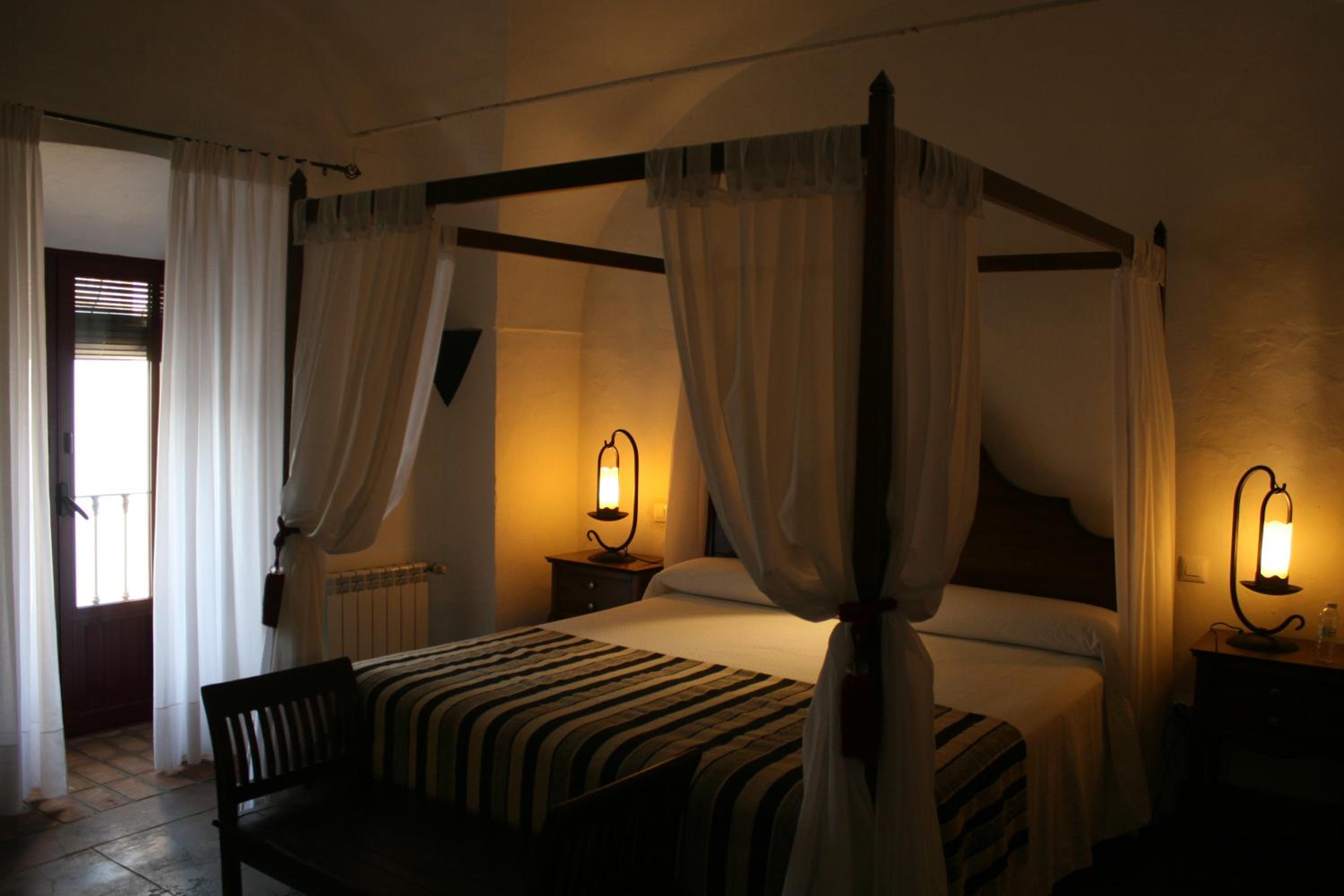 Superior King Suite photo 3