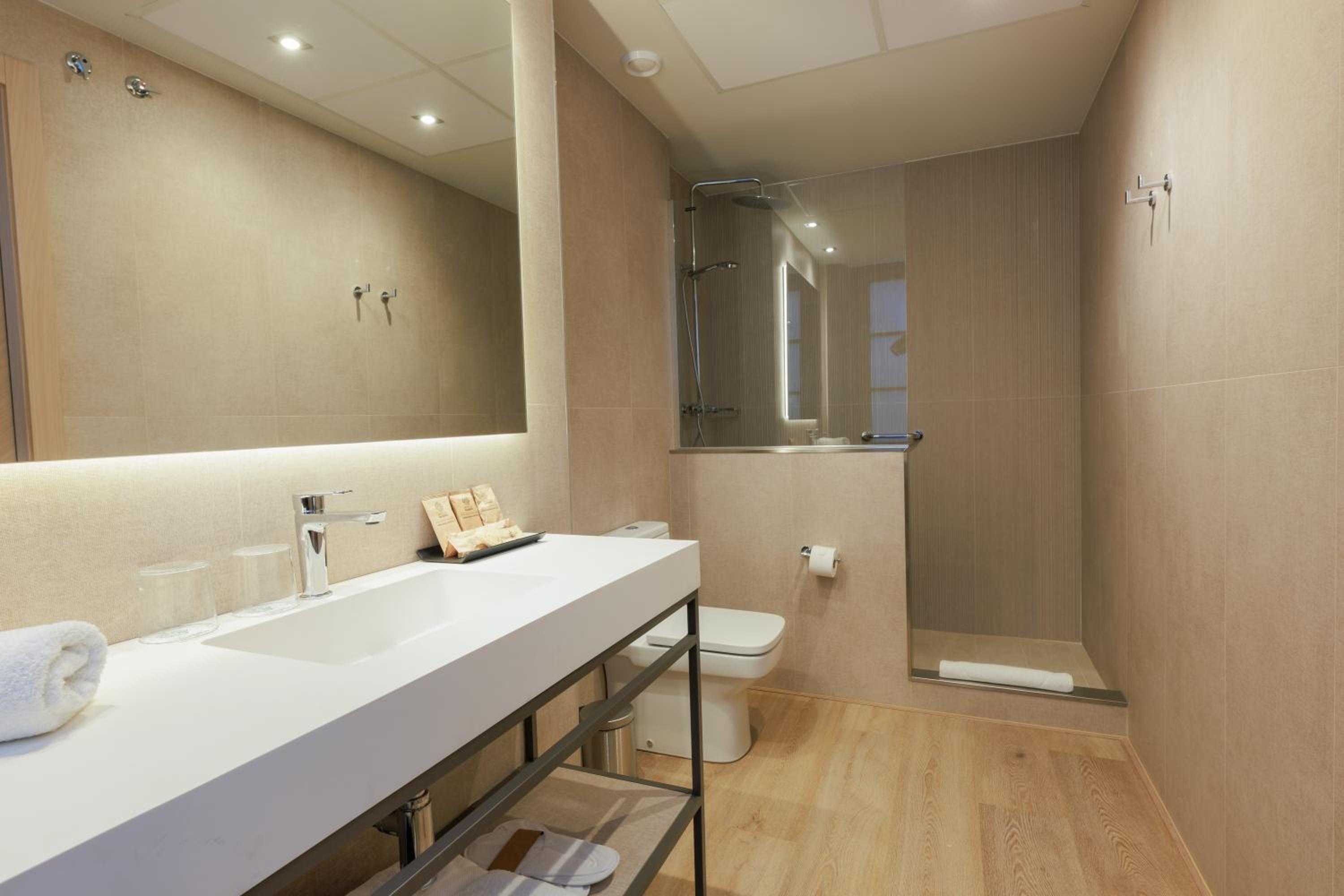 Room Gran Barcino photo 3