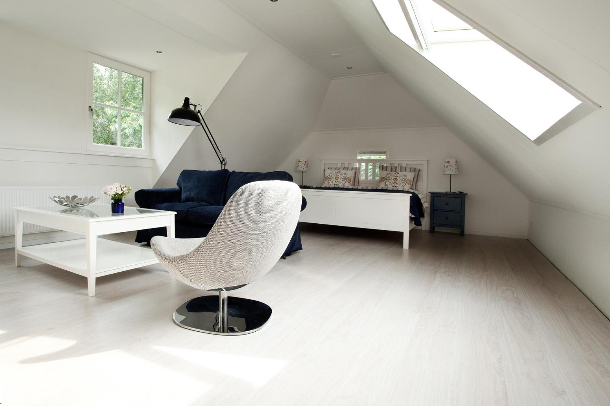 Deluxe King Room photo 1