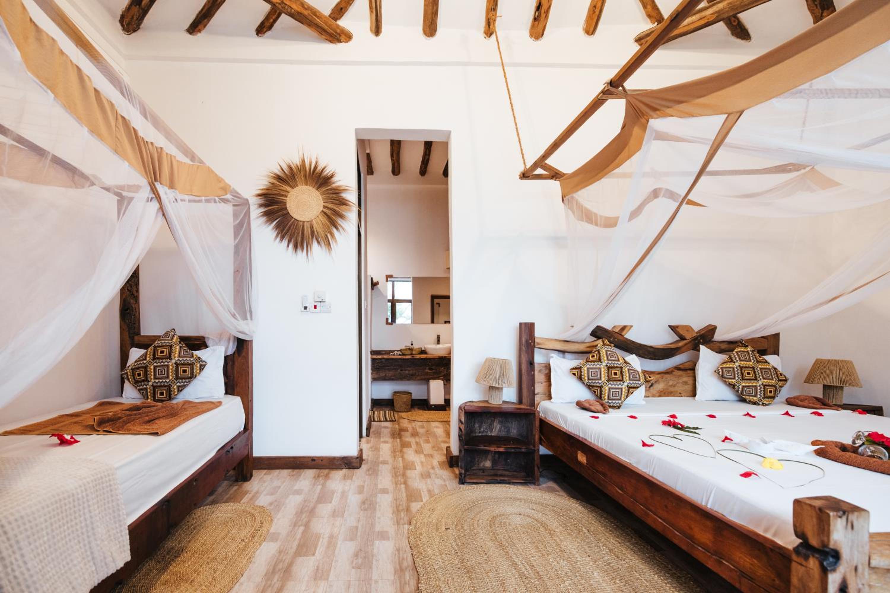Deluxe Suite with Sea View