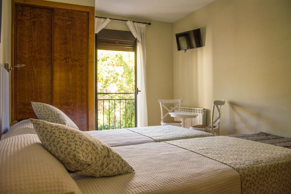 Habitación Estándar con Dos Camas Individuales