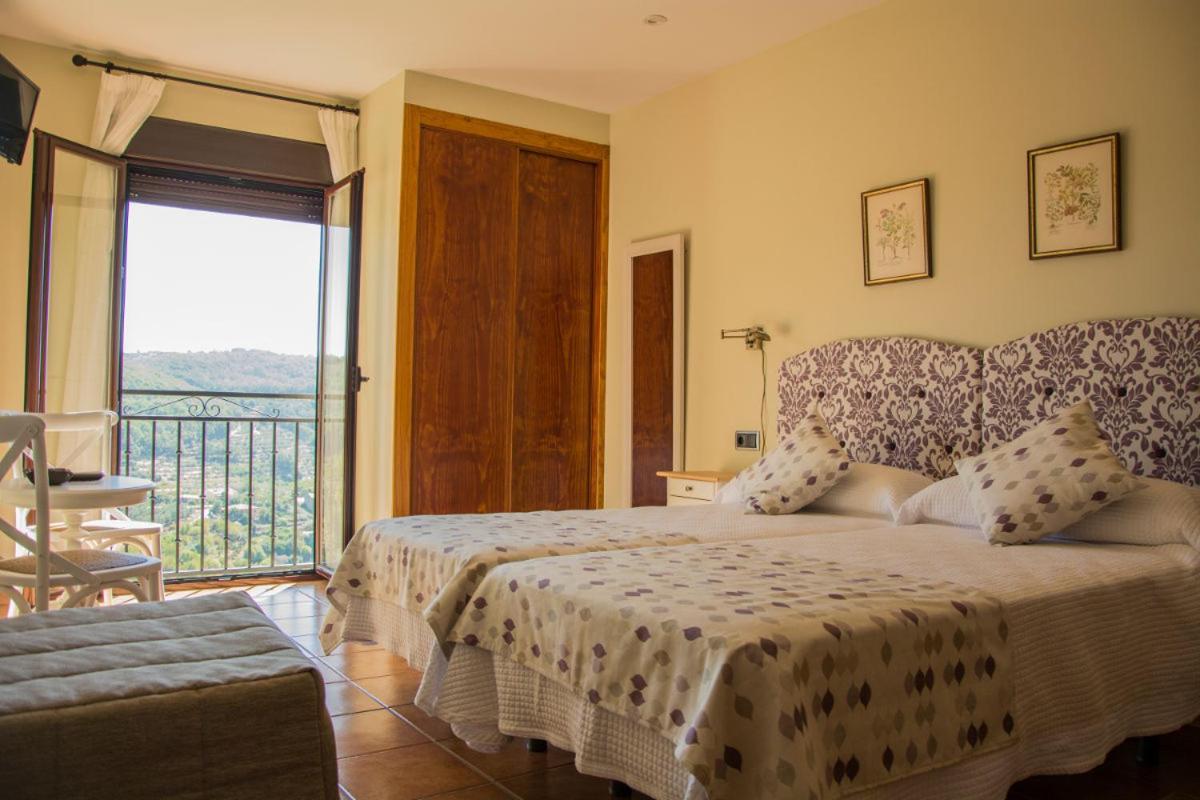 Habitación Estándar con Dos Camas Individuales