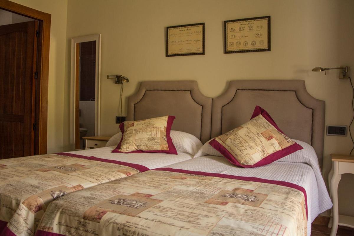 Habitación Estándar con Dos Camas Individuales