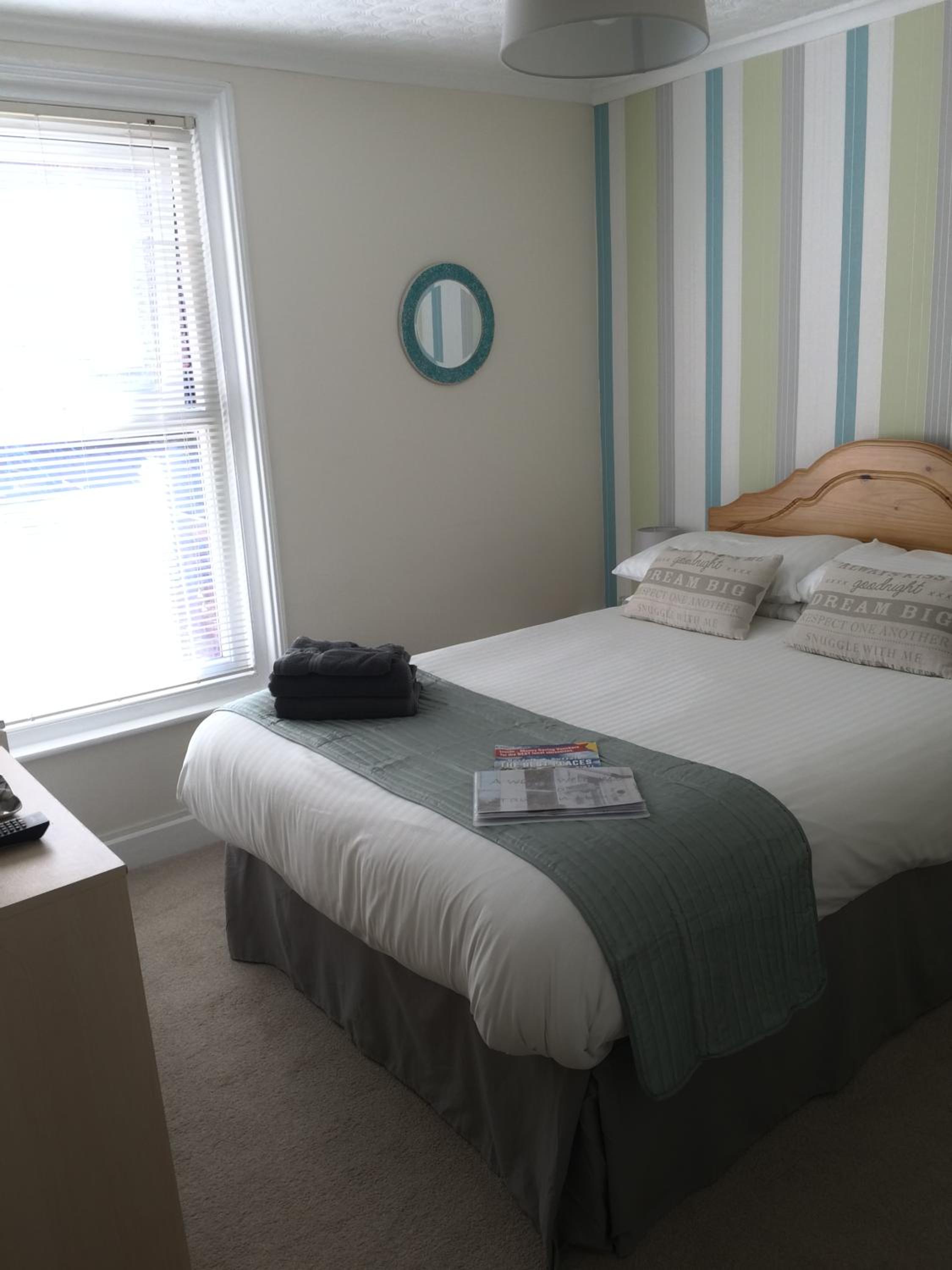 Double Room - Photo 9