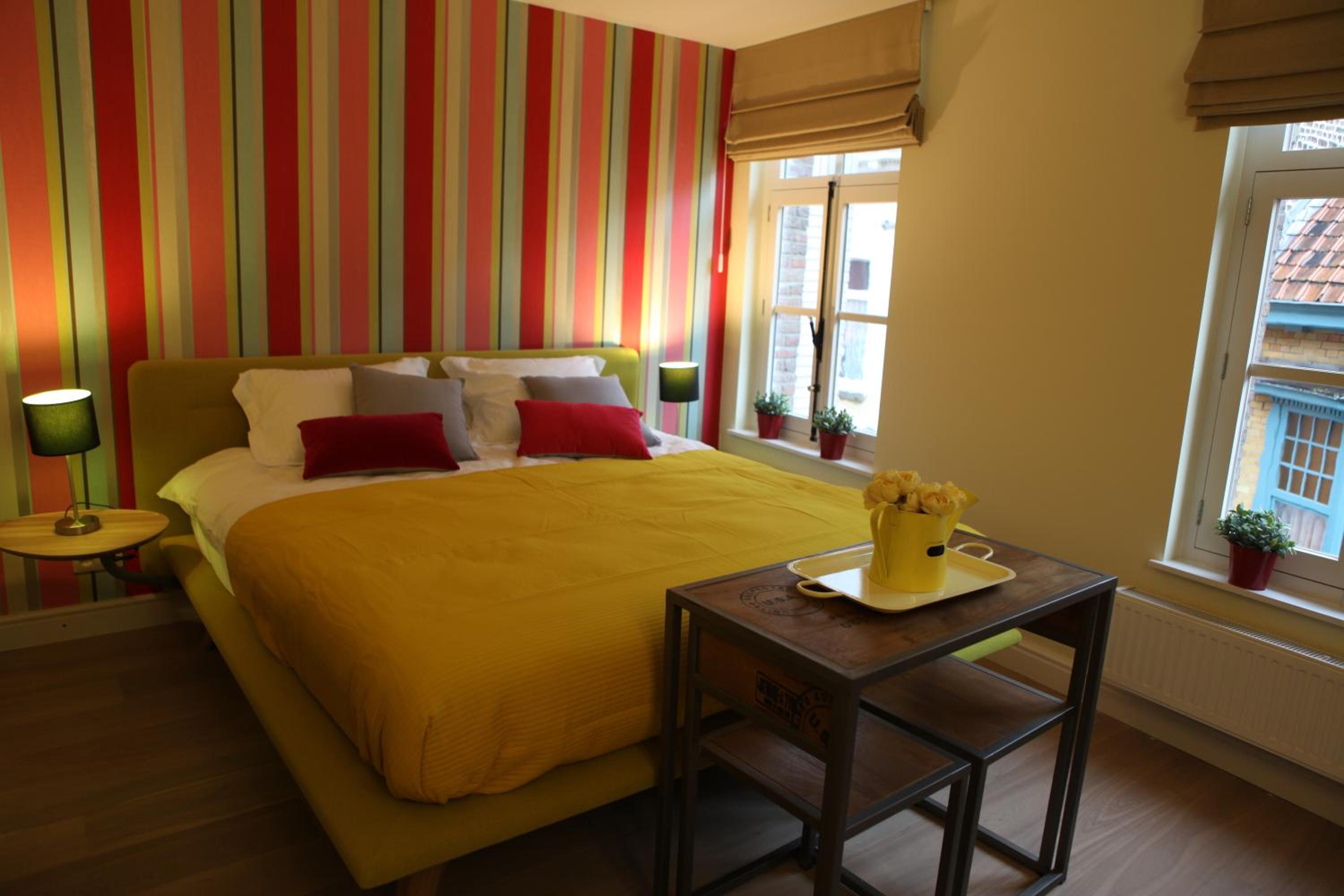 Studio Apartment - Photo 4