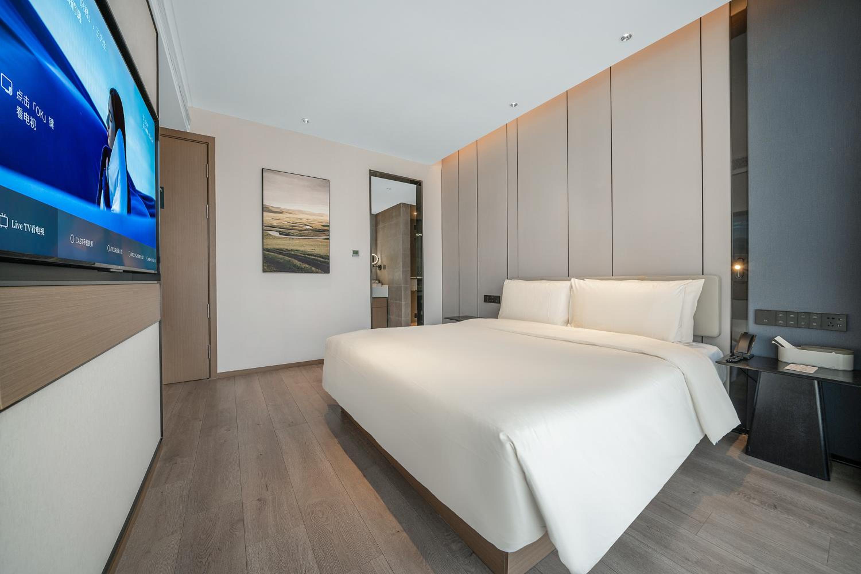 Elegant Double Room photo 2
