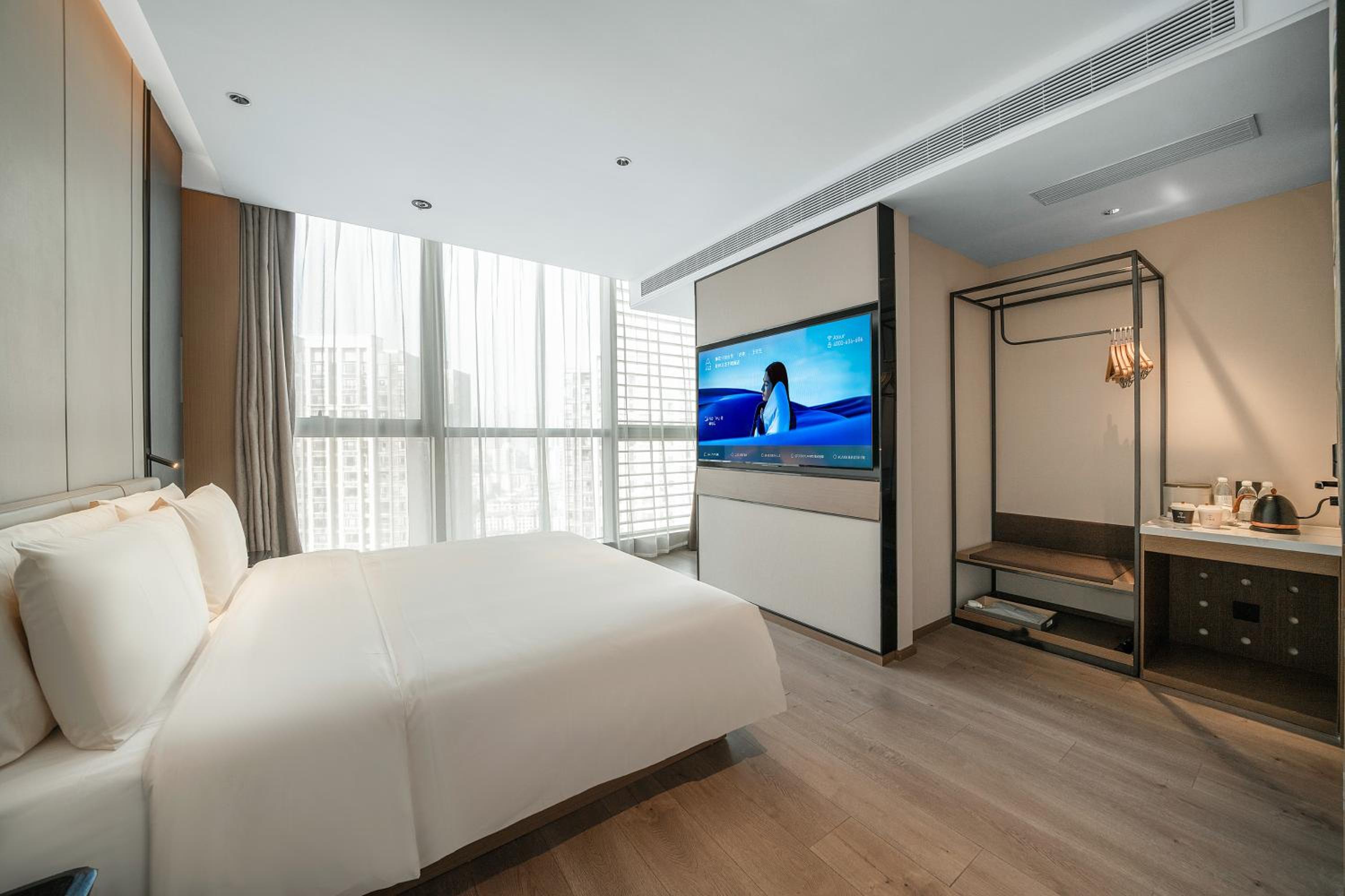 Elegant Double Room photo 3