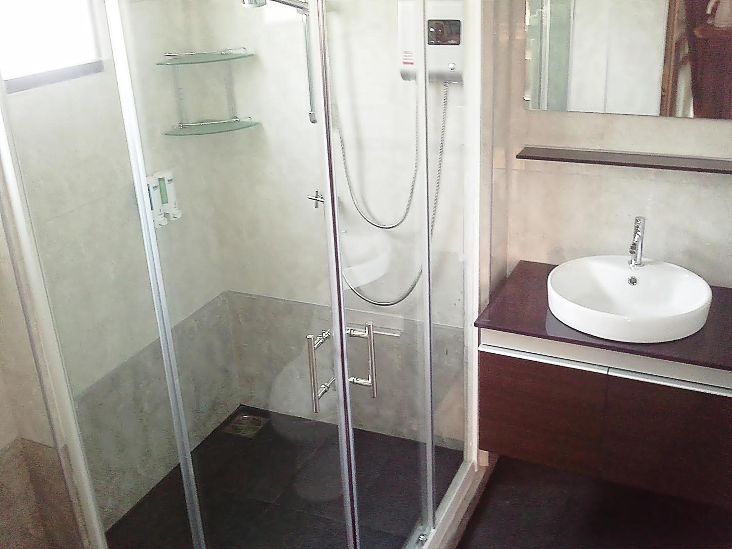 Deluxe Family Bungalow (6 Adults) photo 2