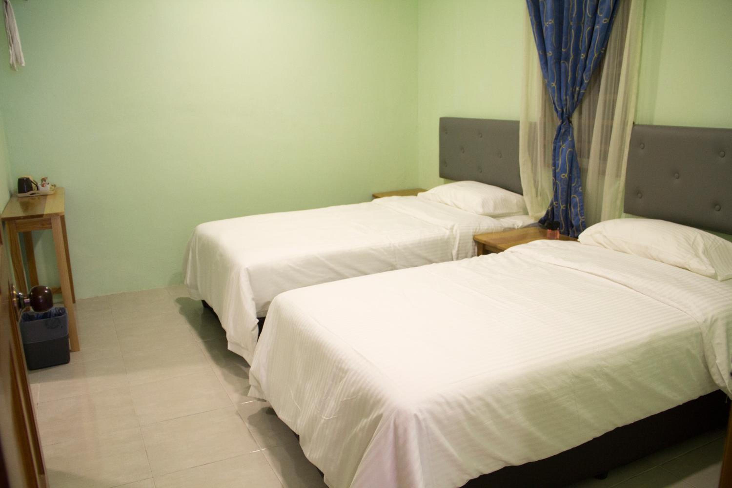 Twin Room With Private Bathroom