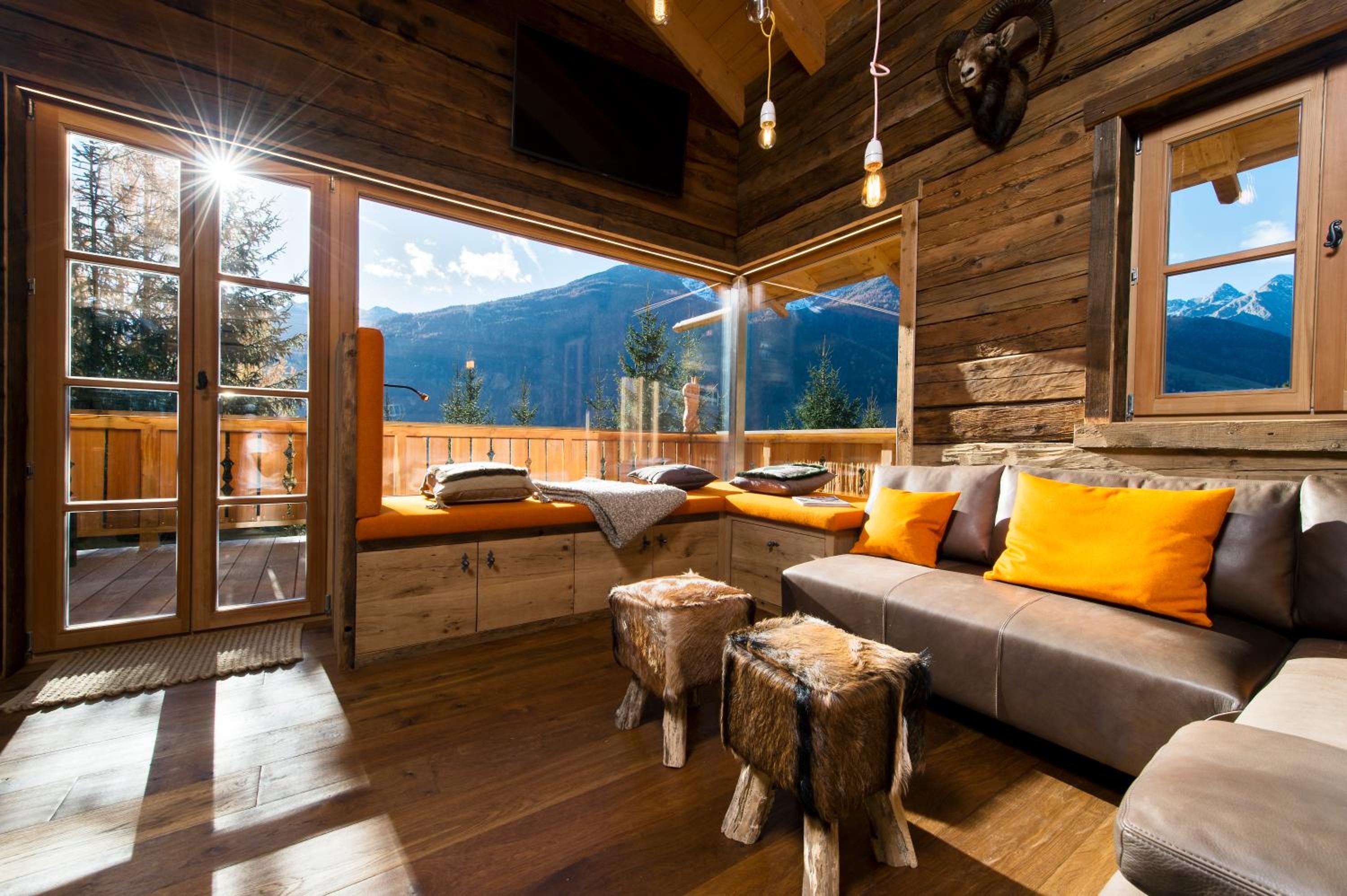 Three-Bedroom House photo 1