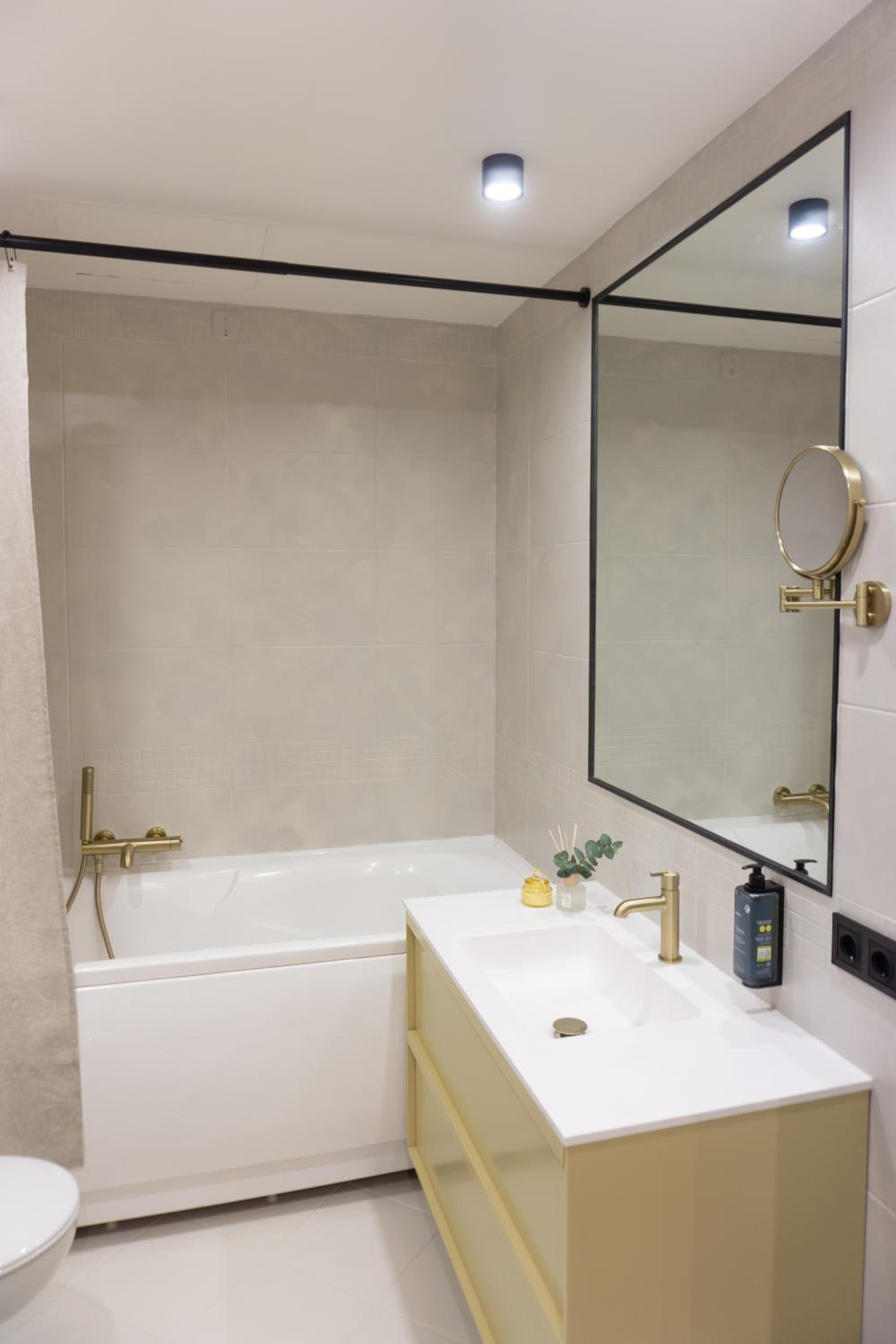 Two-Bedroom Apartment - Photo 13