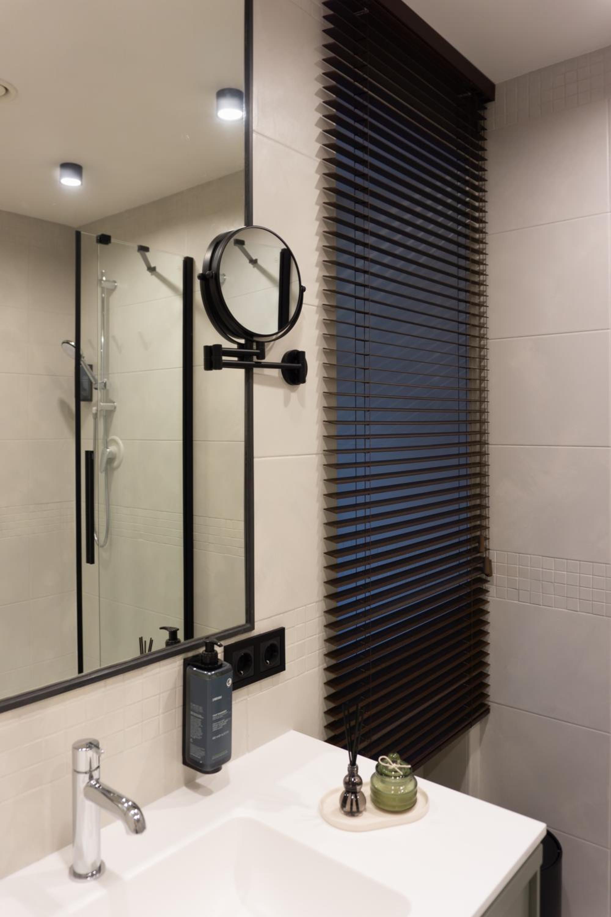 Two-Bedroom Apartment - Photo 4