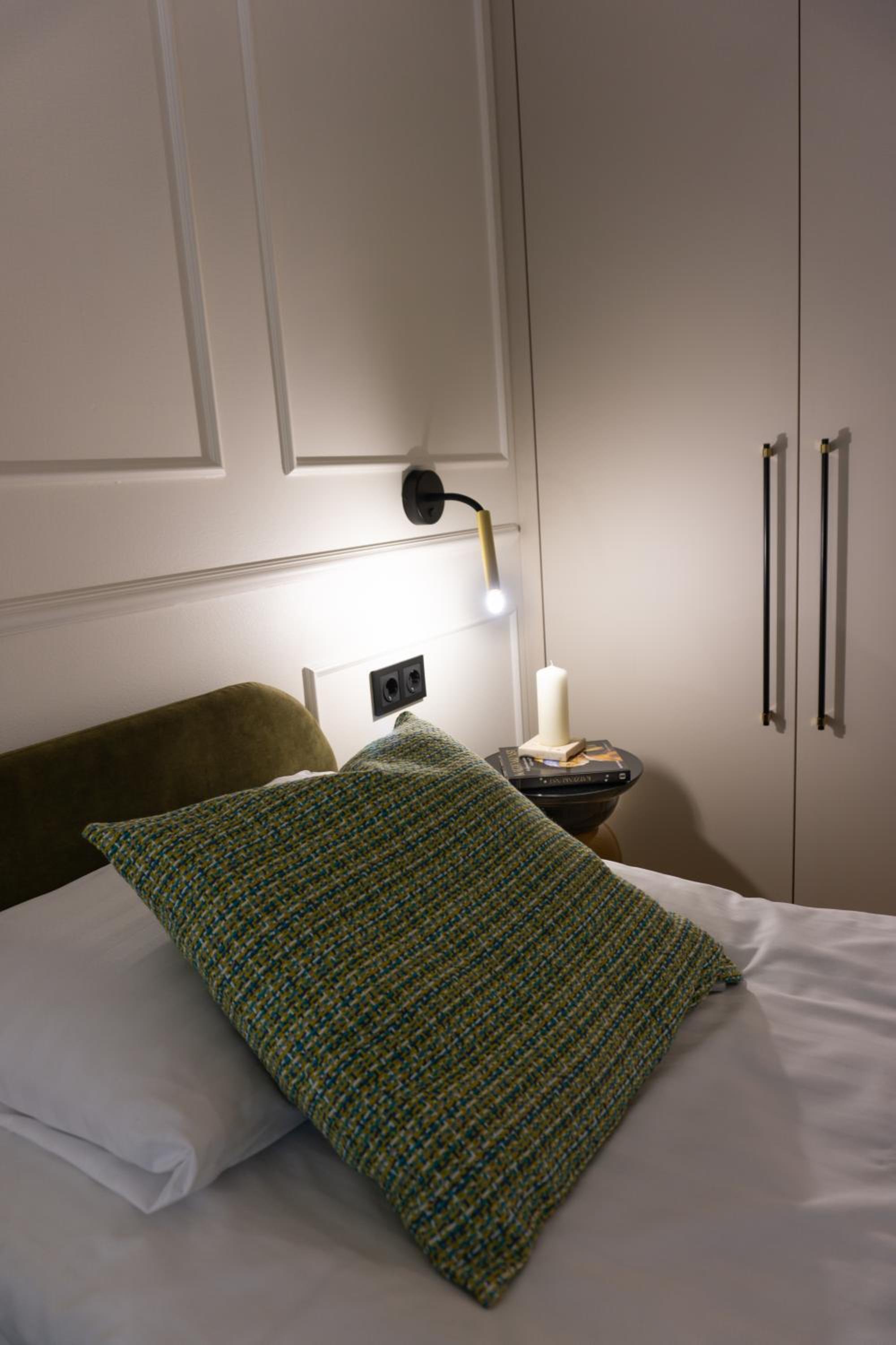 Two-Bedroom Apartment - Photo 11