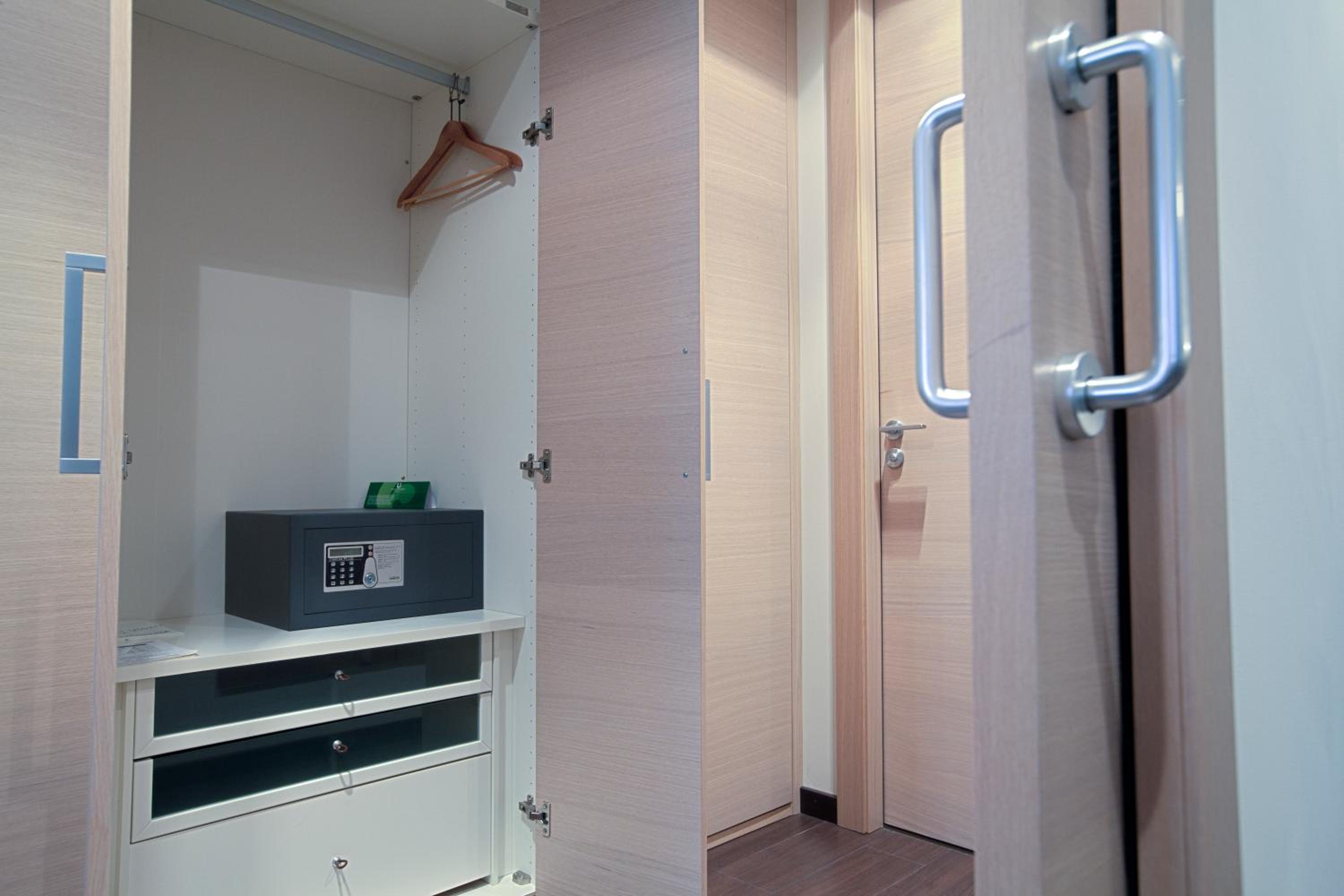 Standard Triple Room photo 3
