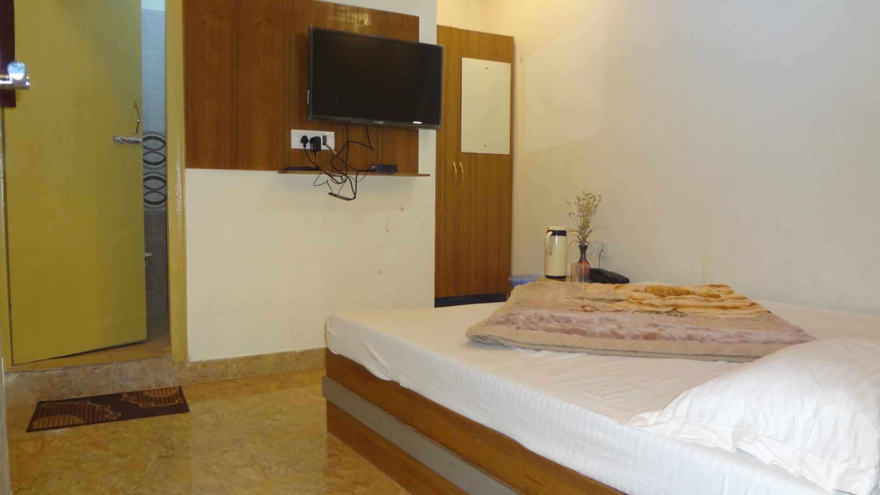 Budget Double Room photo 1