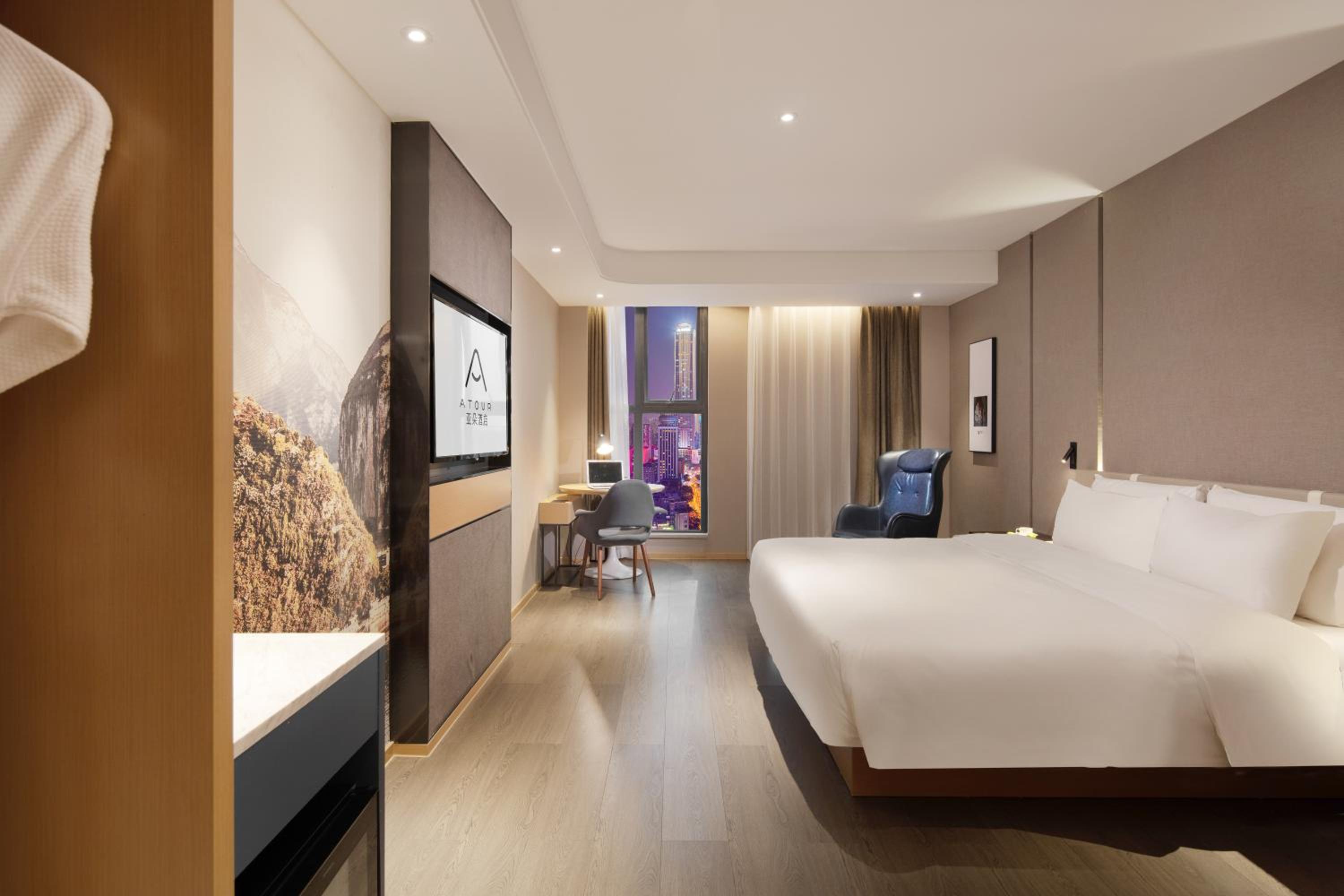 Superior Double Room with City View photo 1